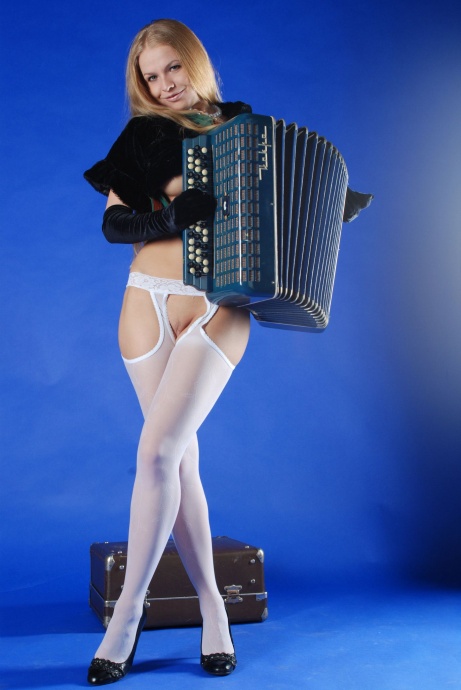 [Image: 986fe2ca2e00c57c7f318.jpg]