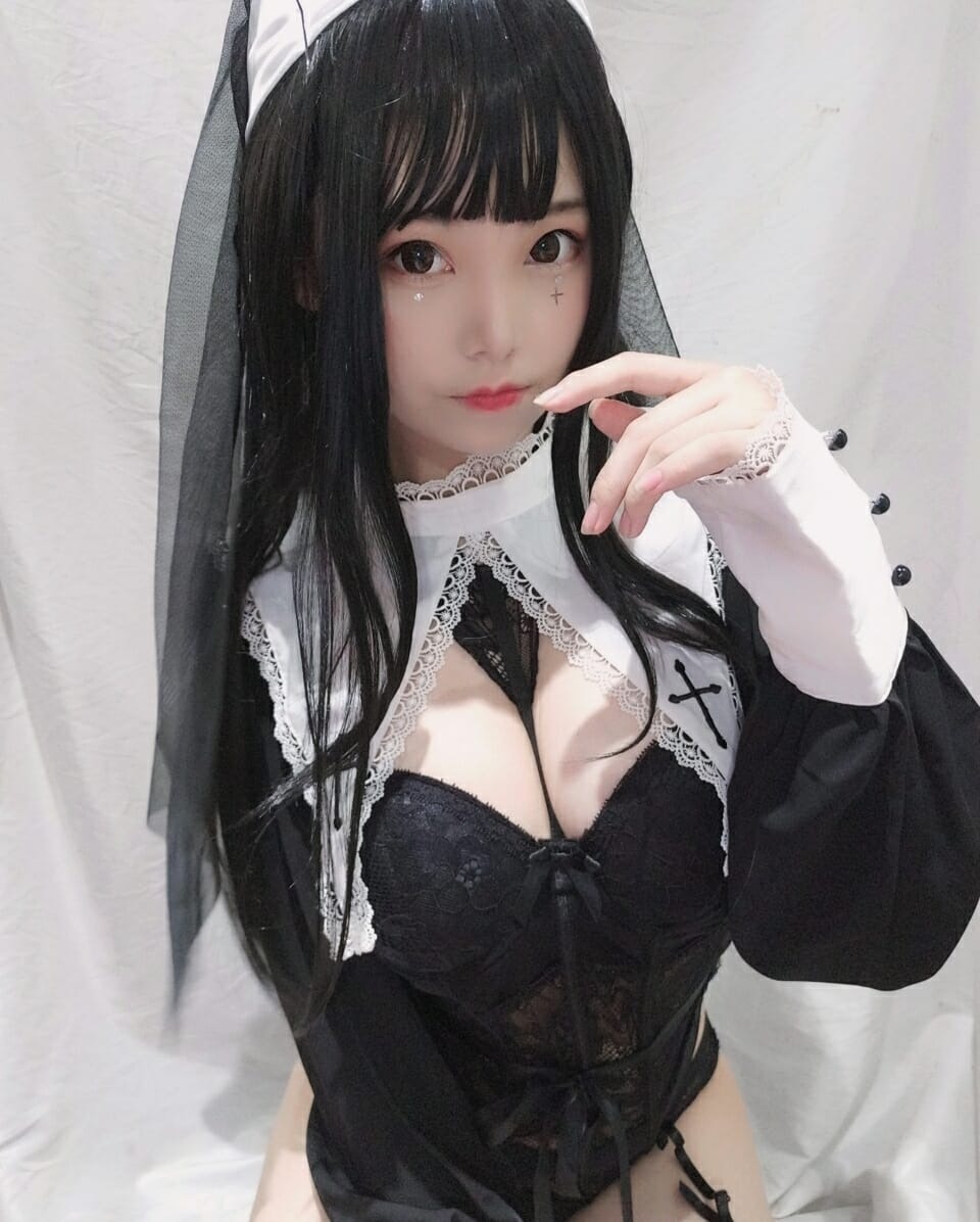蜜汁猫裘-修女 [25P] 18