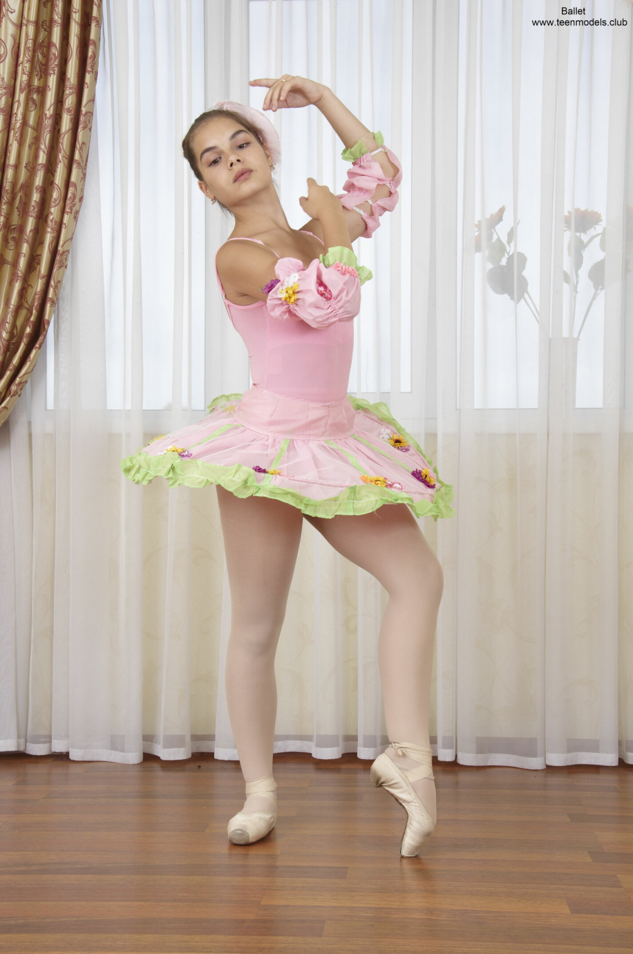 [Image: 98ff45fa6db6b23396aee.jpg]