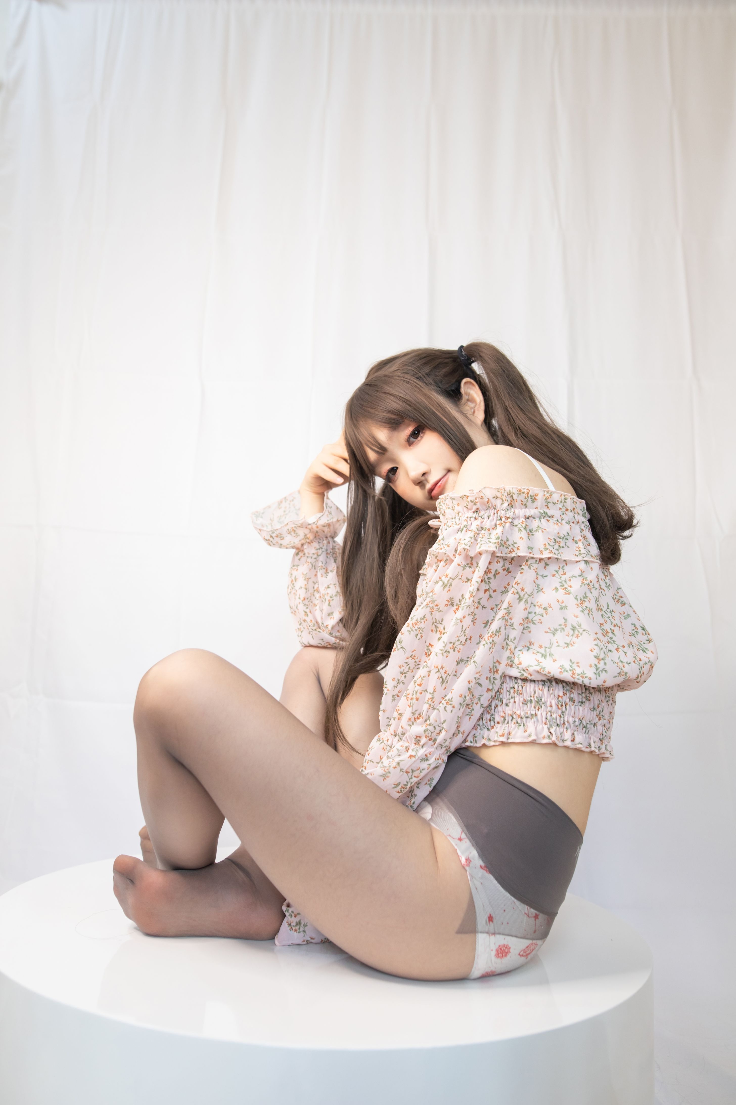 神沢永莉 - 灰丝花裙子 [26P 218MB] 7