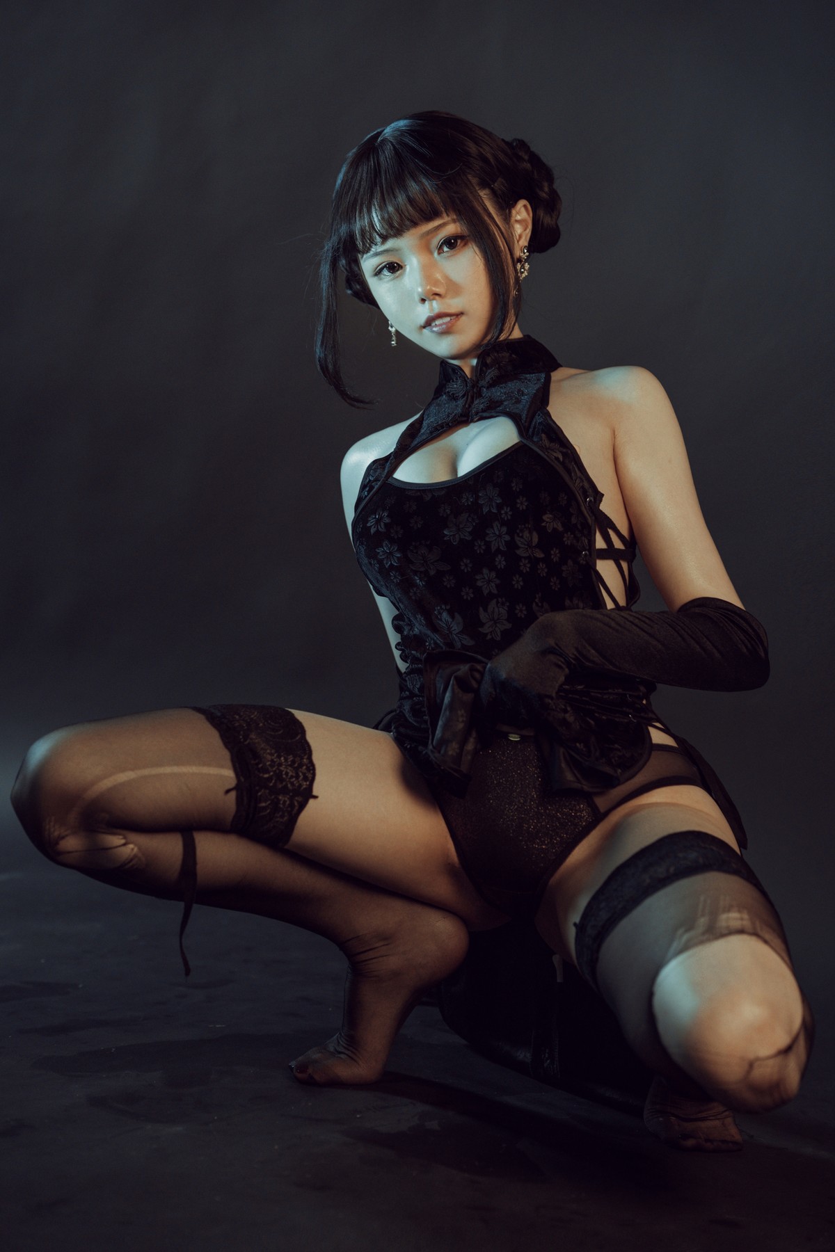 Cosplay 七月喵子 穿旗袍耍剑 21