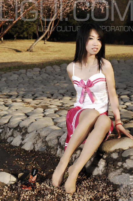 [Image: 99b4f2747f4d7b836f4b4.jpg]