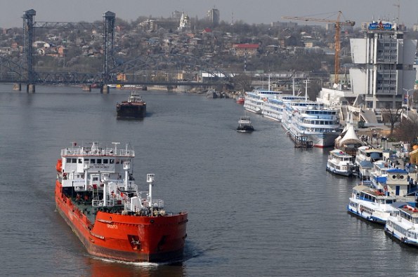 «Астон» направит миллиард рублей в реконструкцию портового терминала