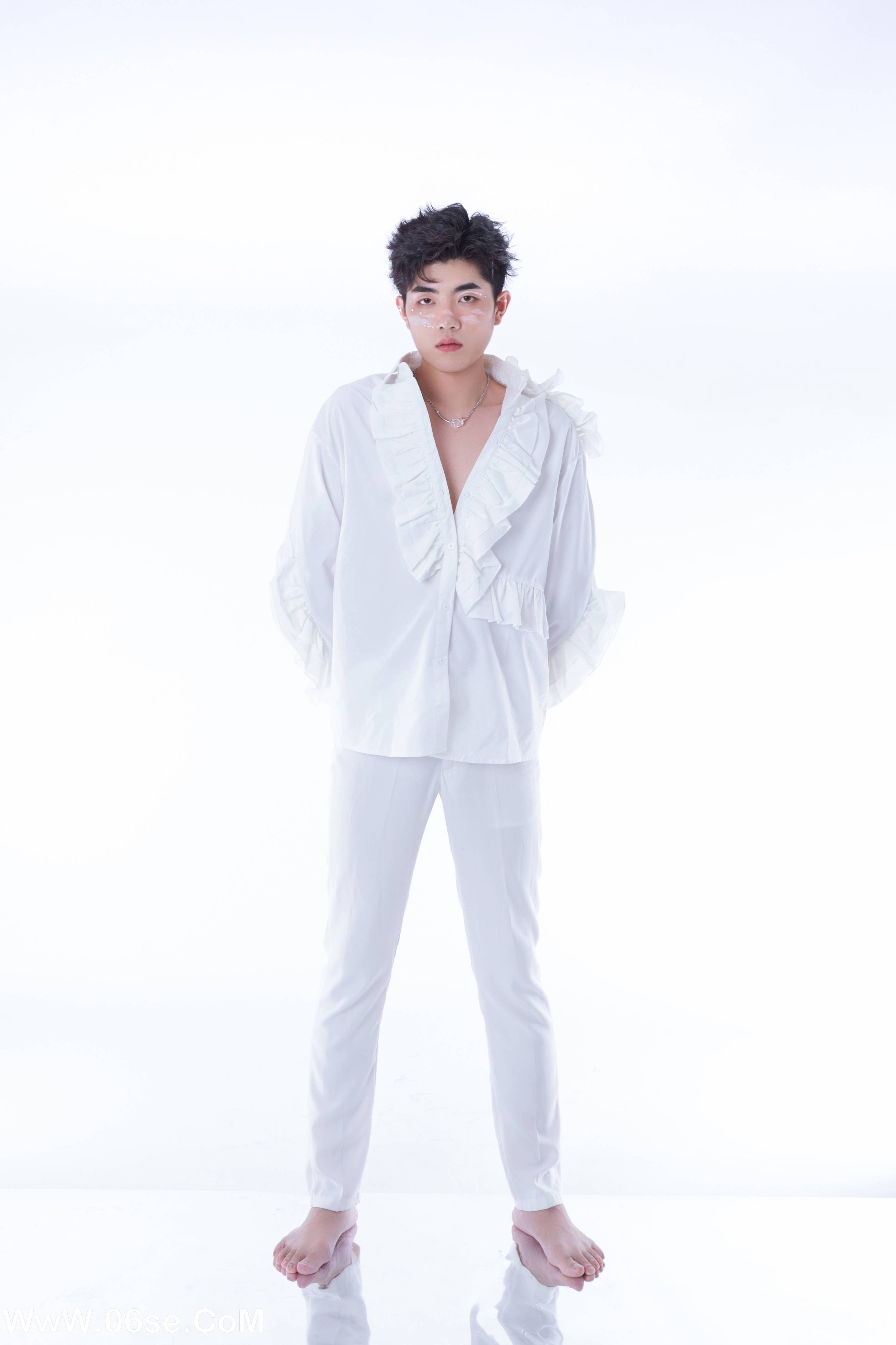 图片[13]-[YITUYU艺图语]2022.07.09 白色蝴蝶 陈川儿Andrew[22+1P／171MB]-六色网