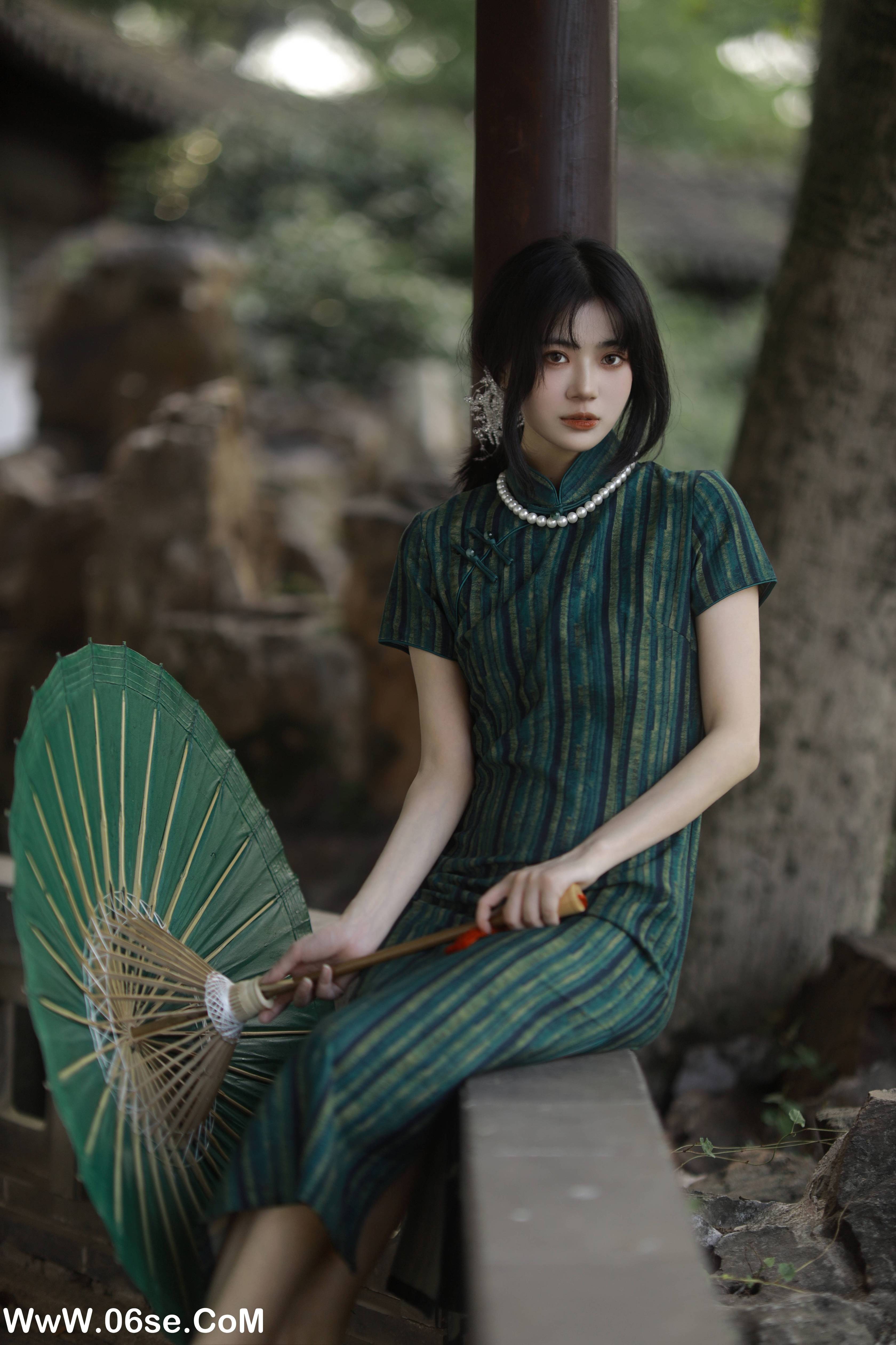 图片[7]-[YITUYU艺图语]2022.11.05 绿意旗袍 Elikaka[35+1P／357MB]-六色网