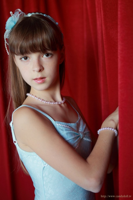 [Image: 9a754b1ea2213fb6451bf.jpg]