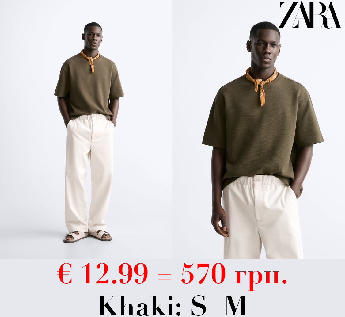 T-SHIRT IN CHECK TEXTURE