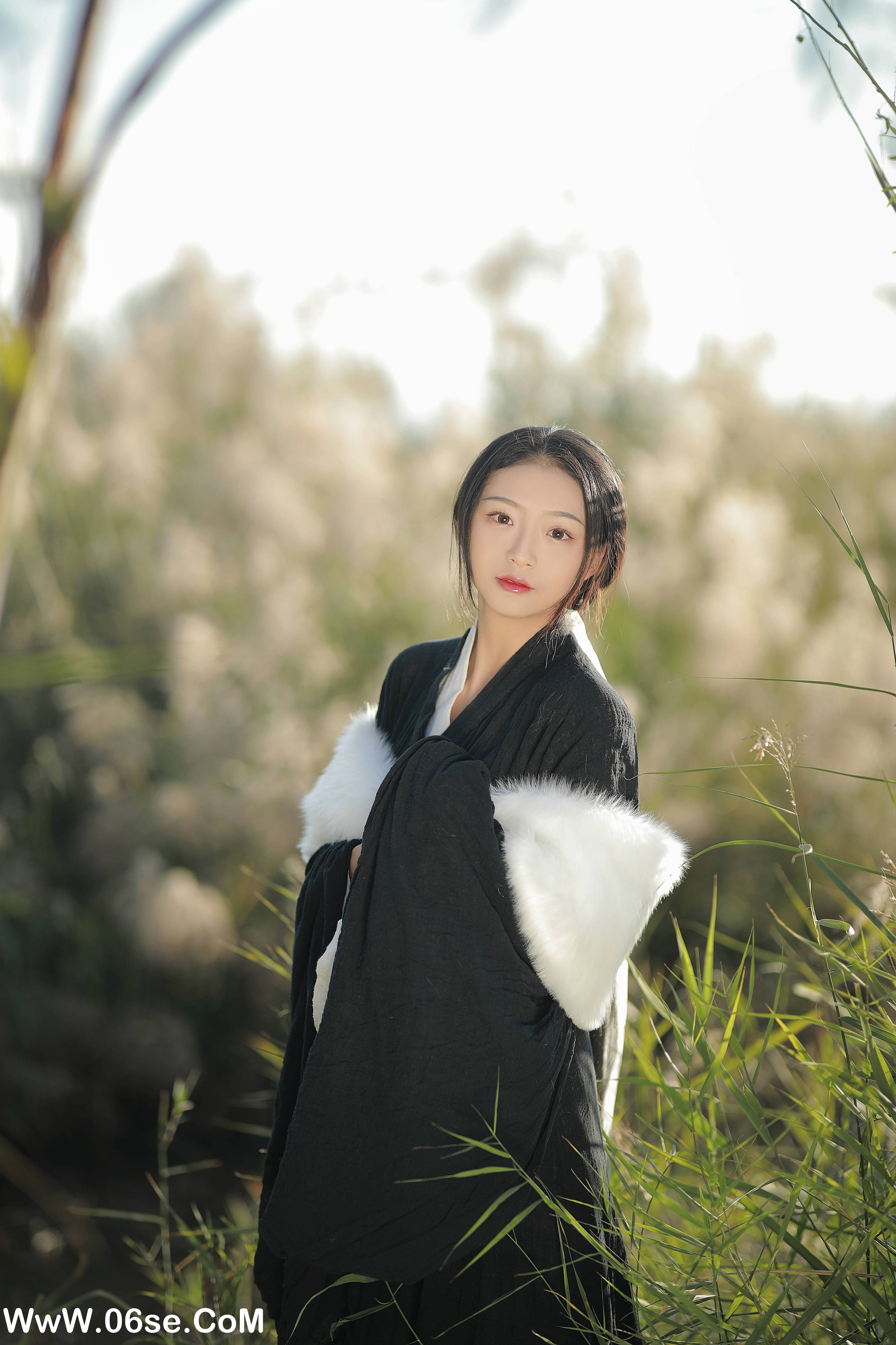图片[23]-[YITUYU艺图语]2022.07.15 落日余晖 nya酱的铃铛铛[35+1P／594MB]-六色网