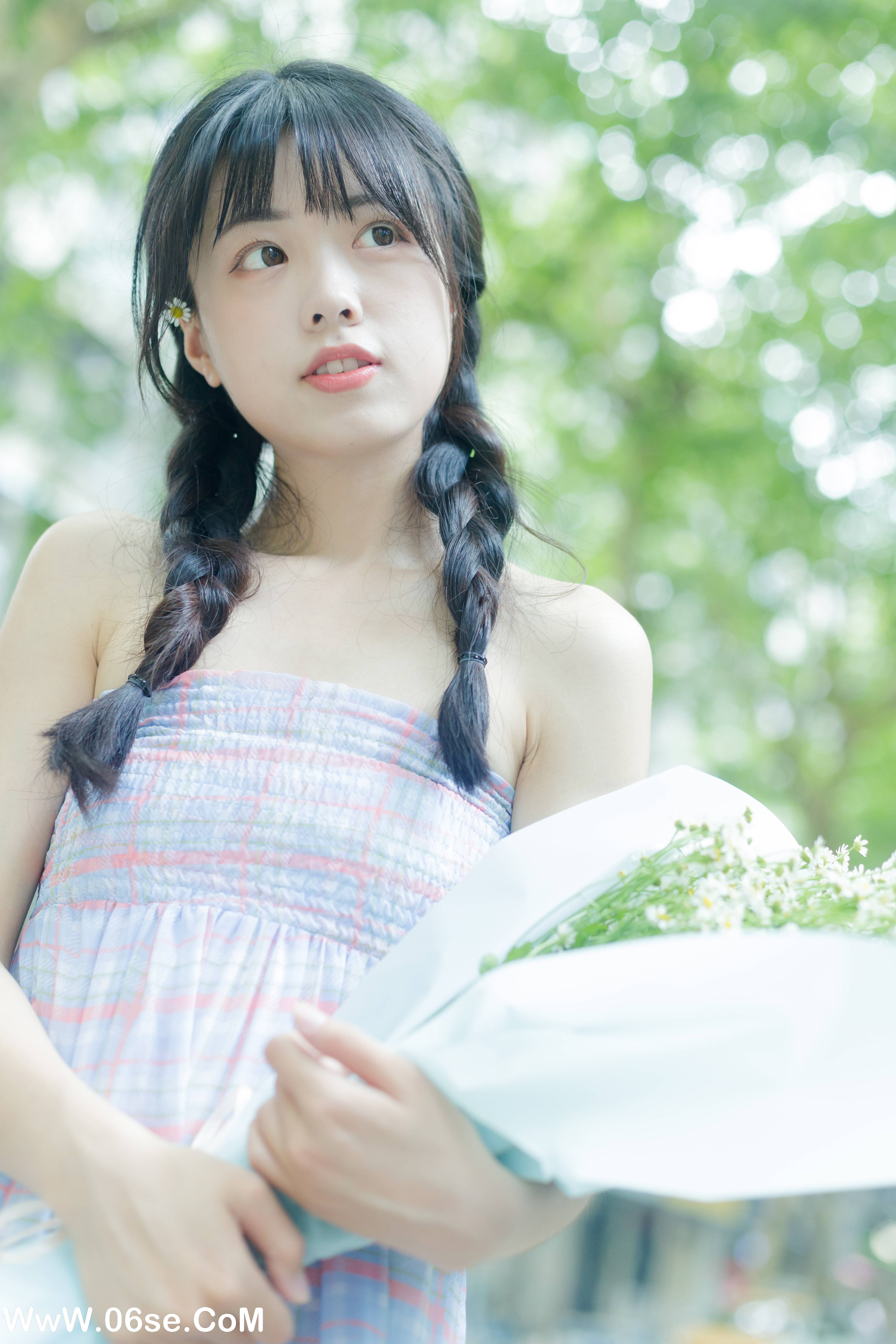 图片[31]-[YITUYU艺图语]2022.08.12 夏天是洋甘菊的气味 可爱泡泡呀[32+1P／265MB]-六色网