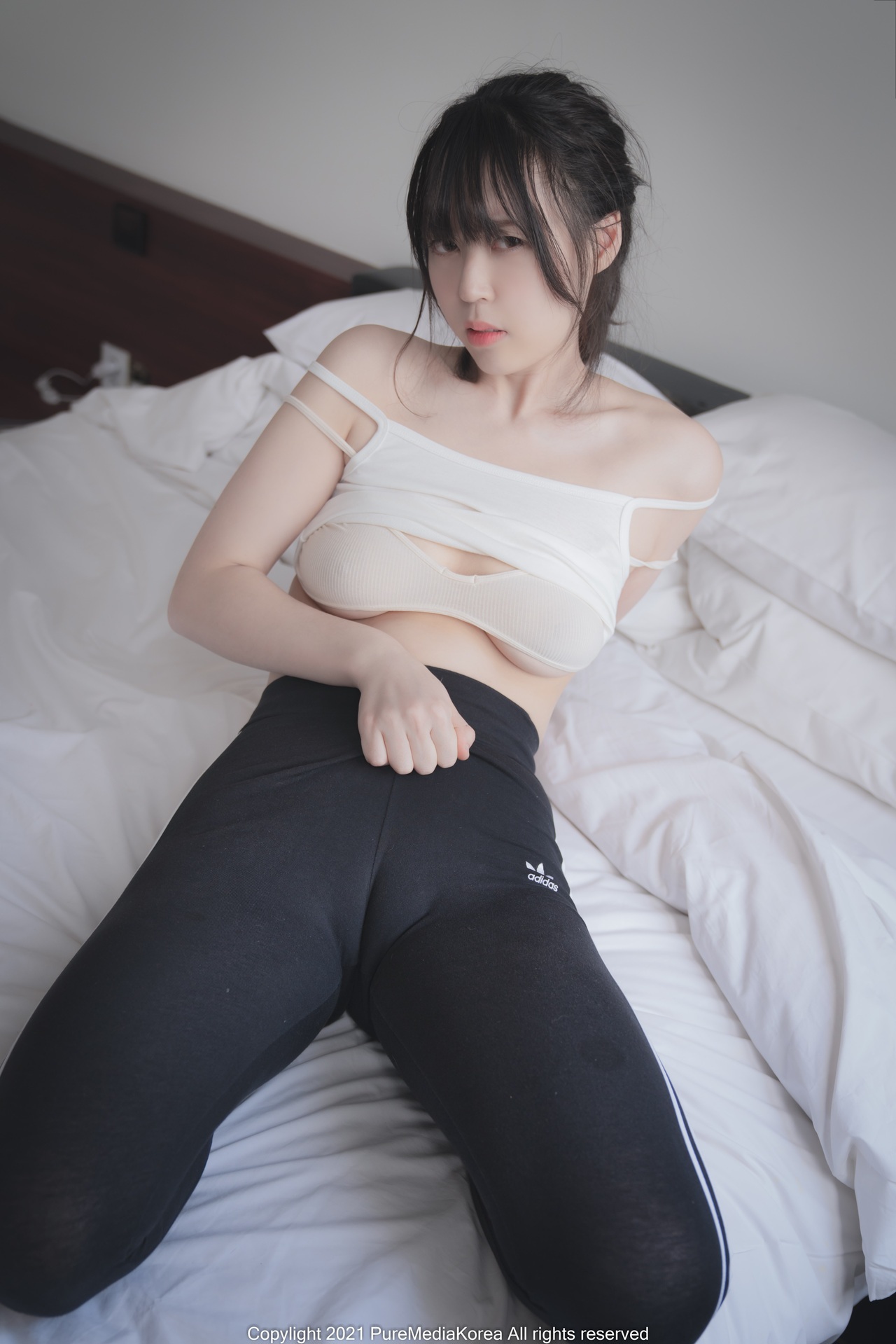 Mozzi 모찌, [PURE MEDIA] Vol.069 디지털화보 Set.01 5