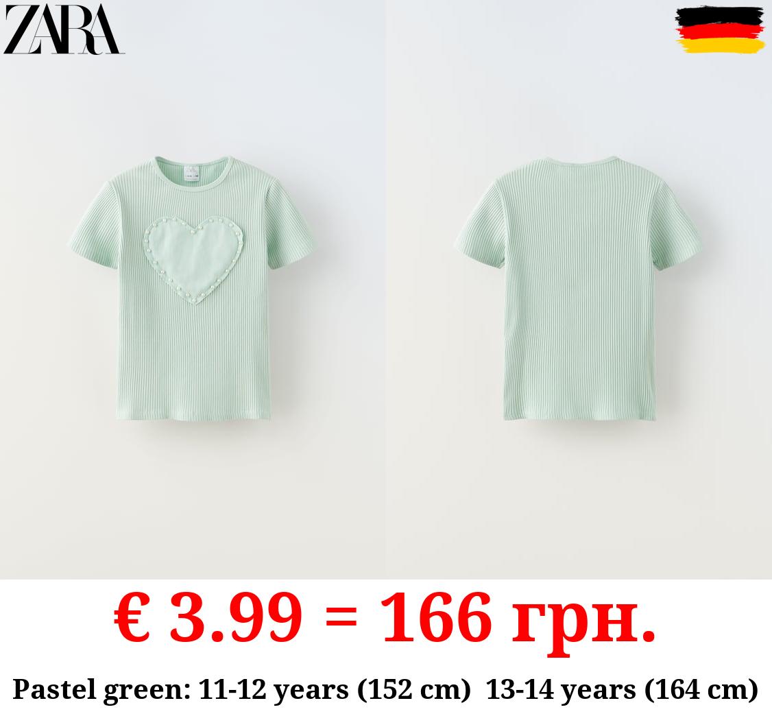 RIBBED T-SHIRT WITH APPLIQUÉS