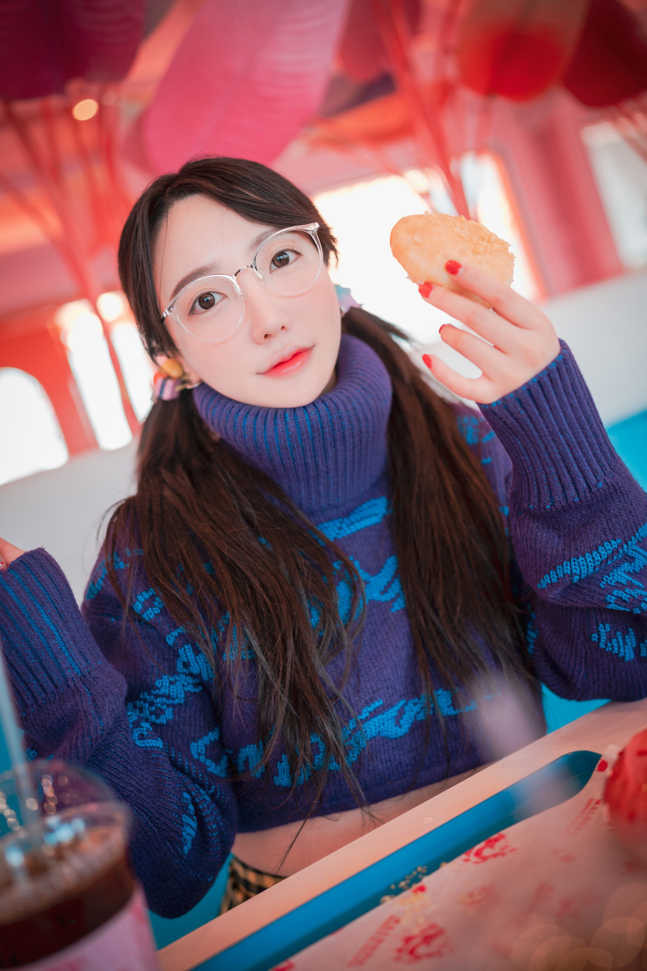 Son Yeeun 손예은, [DJAWA] Early Spring Walk in March Vol.2 (+S.Ver) Set.02 2