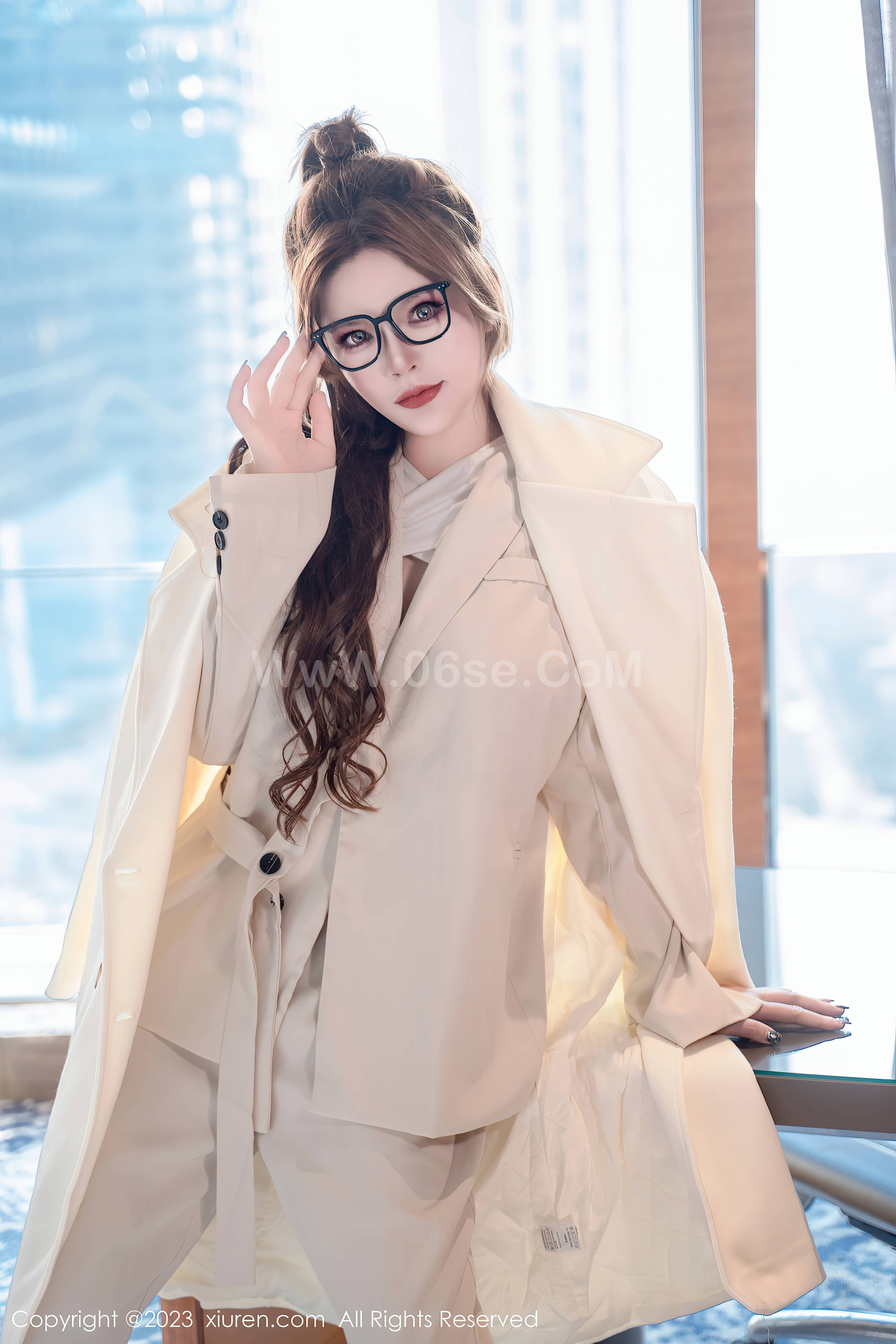 图片[4]-[Xiuren秀人网]2023.12.26 NO.7865 伊丽莎有点白[64+1P／638MB]-六色网