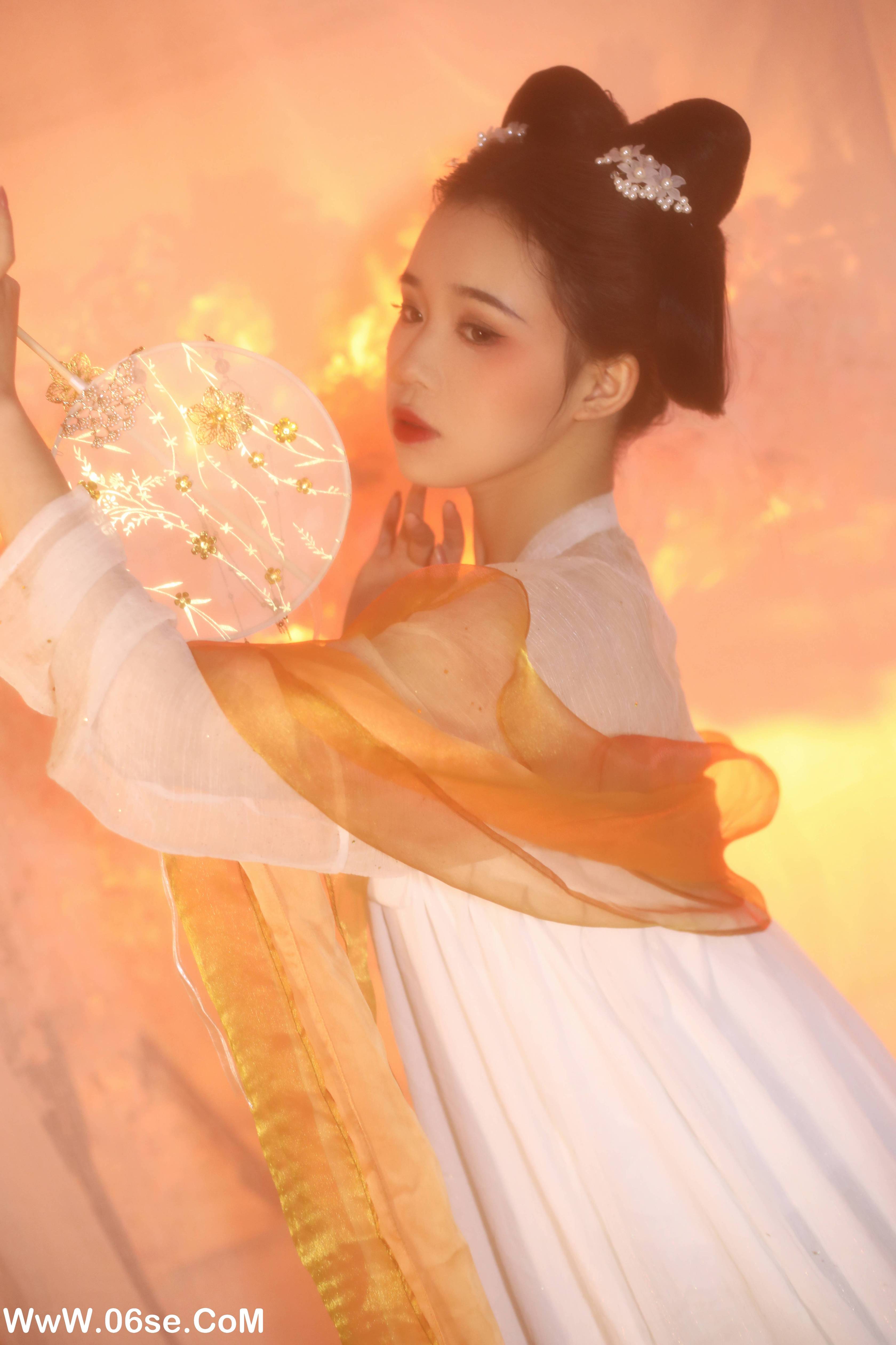 图片[10]-[YITUYU艺图语]2022.09.02 银睿姬 一只高高[31+1P／322MB]-六色网