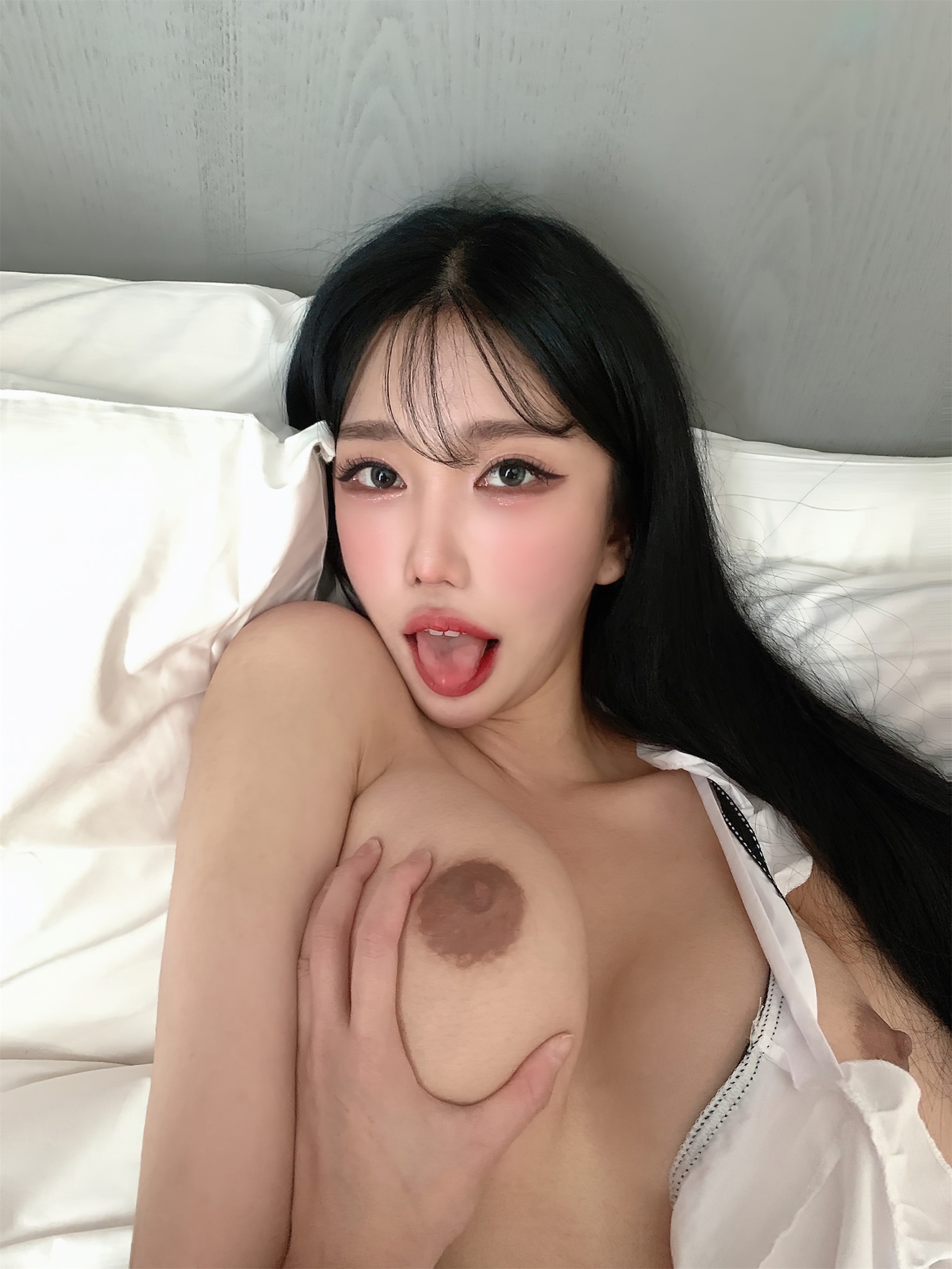 [Moon Night Snap] Mona (모나) x Yunjin - You, Me, We 75P 2