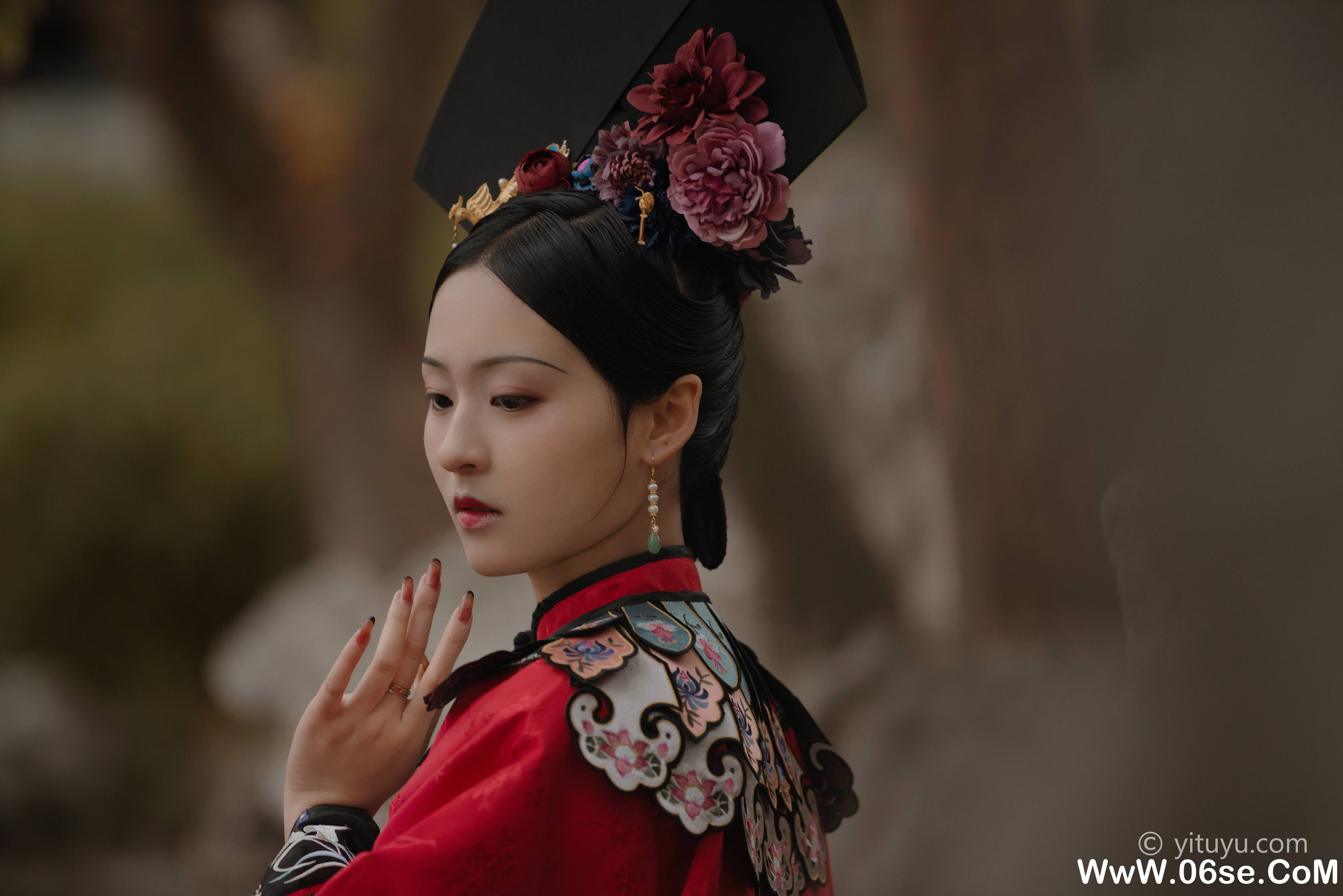 图片[30]-[YITUYU艺图语]2021.08.10 晚秋 苏苏[33+1P／693MB]-六色网
