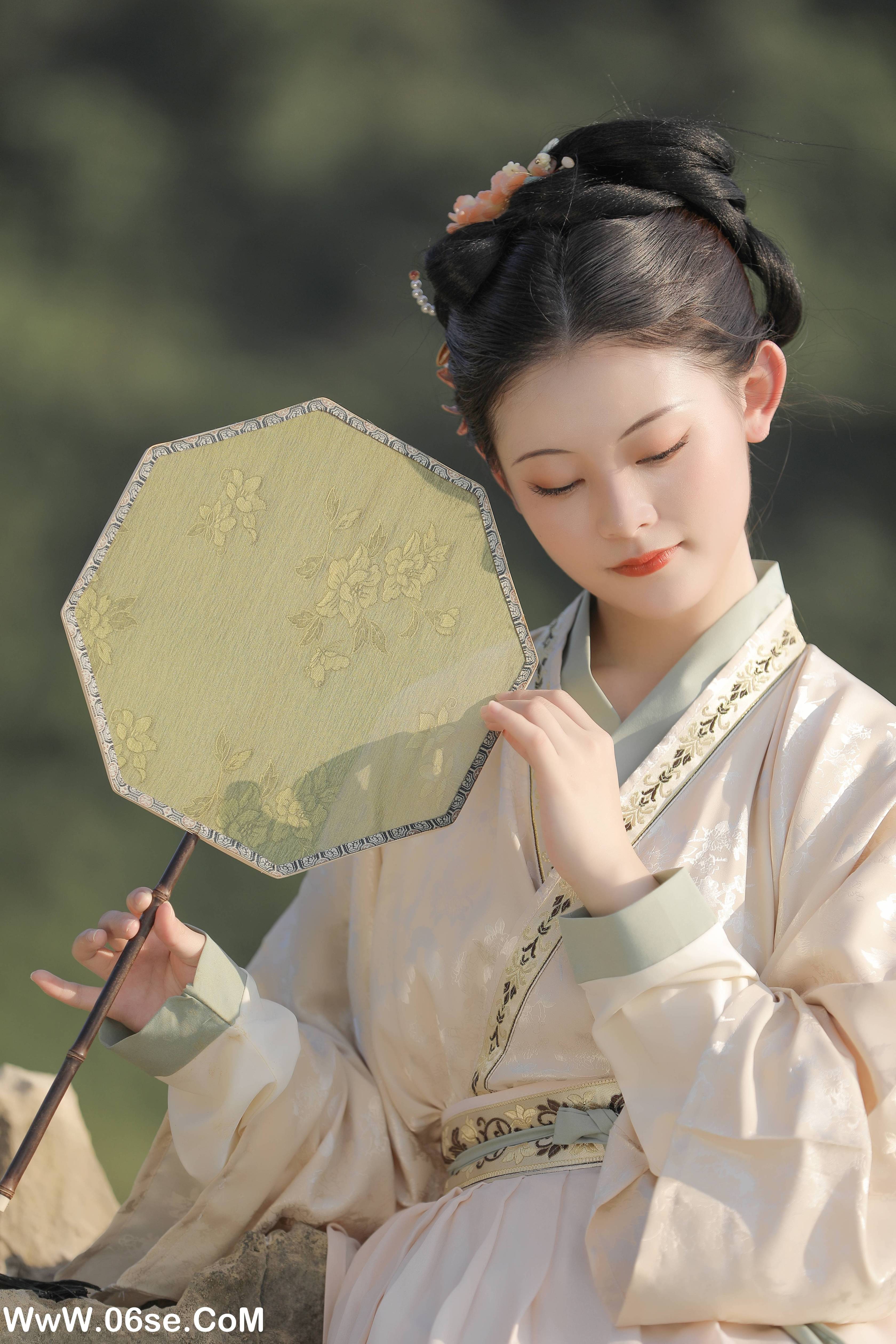 图片[5]-[YITUYU艺图语]2022.07.11 山水之间  岳红橙黄绿蓝靛紫铮[21+1P／253MB]-六色网