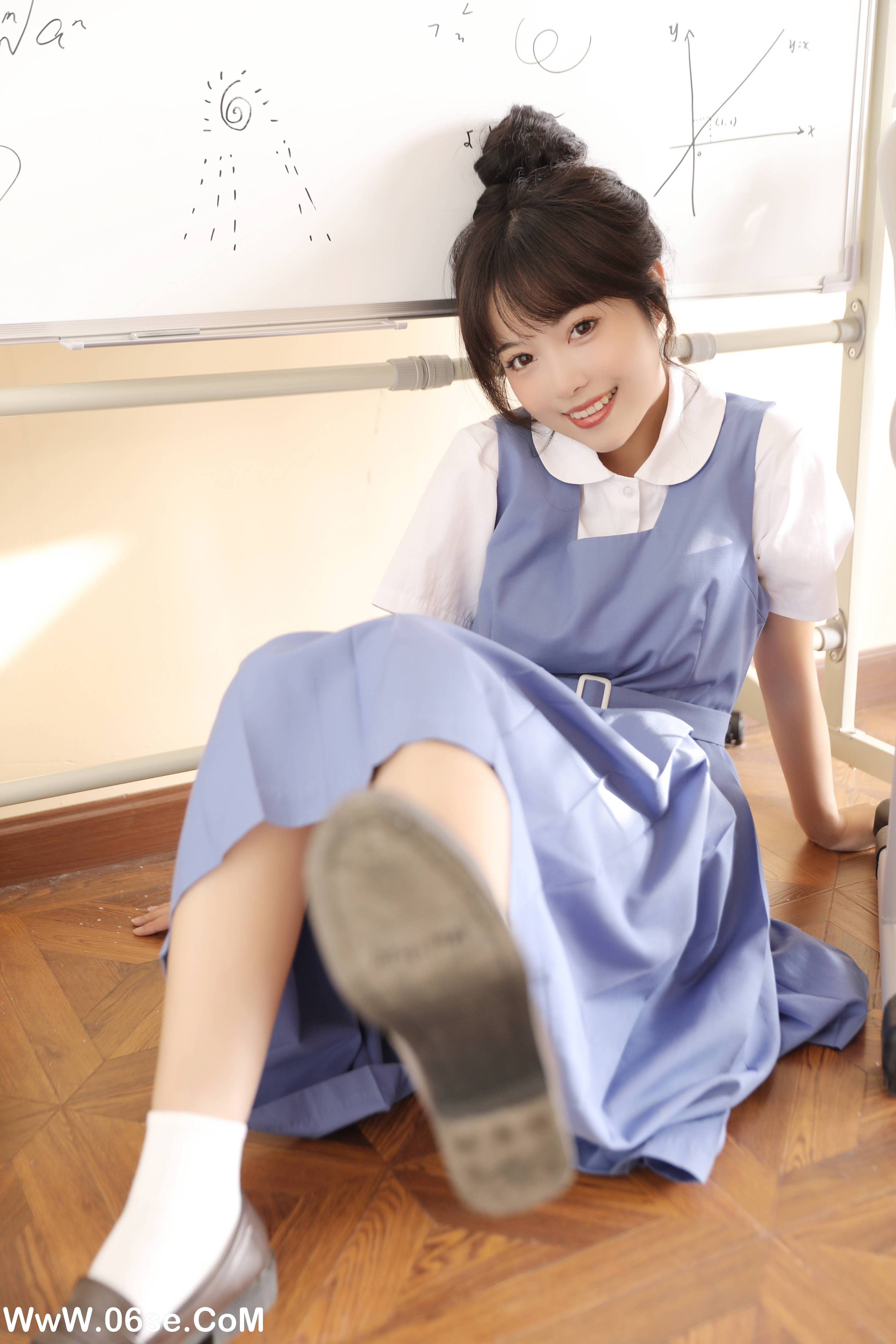 图片[17]-[YITUYU艺图语]2022.10.05 青春笑忘书 小薇人儿[37+1P／377MB]-六色网
