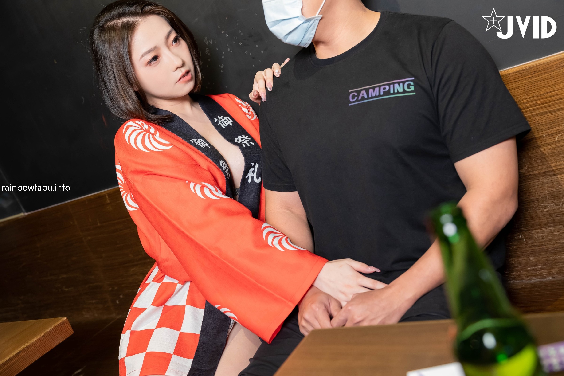 雅婕+婕咪情侣交换4P【男友生日招待却成为淫乱的开始 只要忍耐不射就免费招待】 119