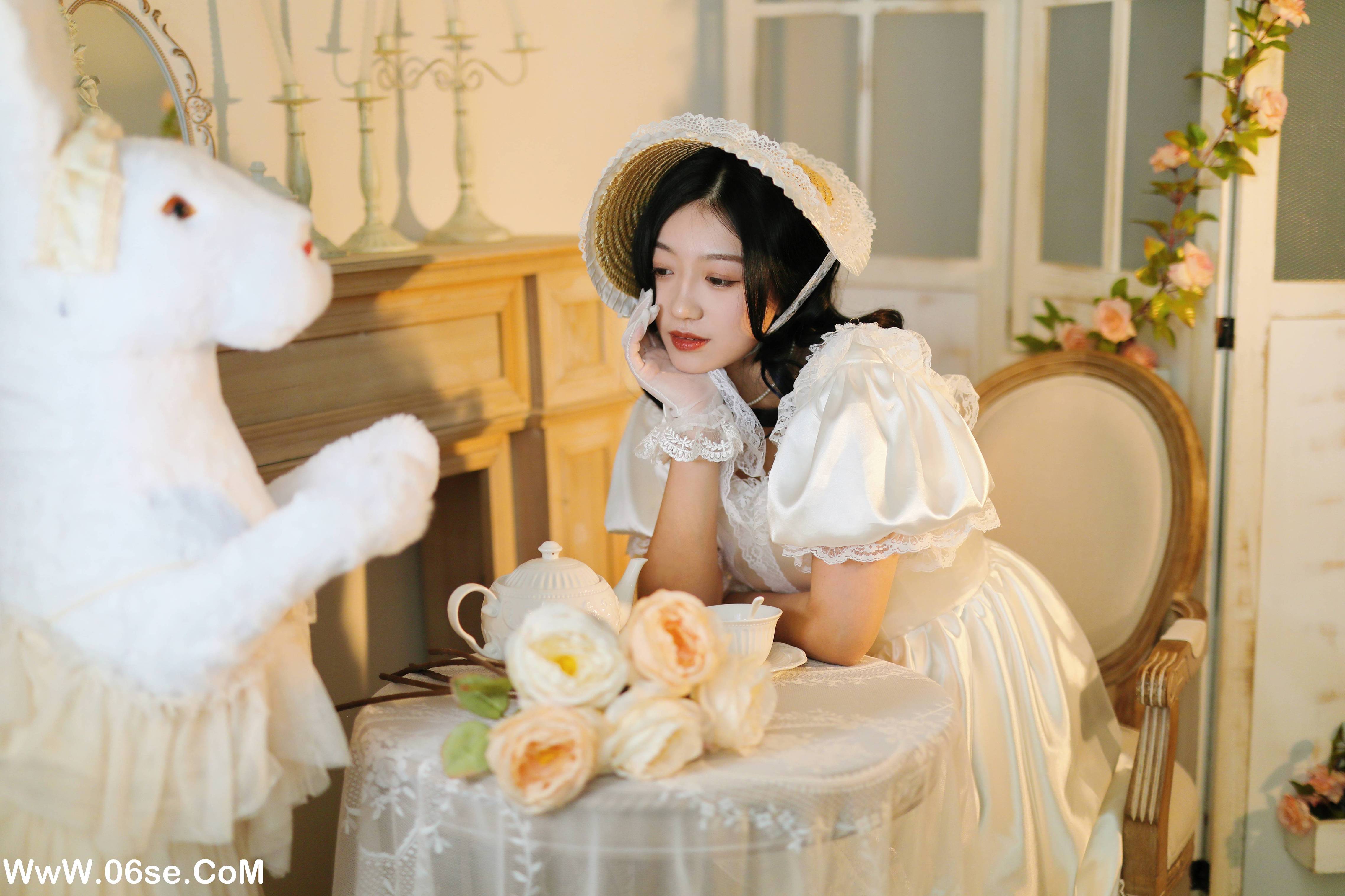 图片[23]-[YITUYU艺图语]2022.10.11 掉入兔子洞的爱丽丝 雨芳[31+1P／376MB]-六色网