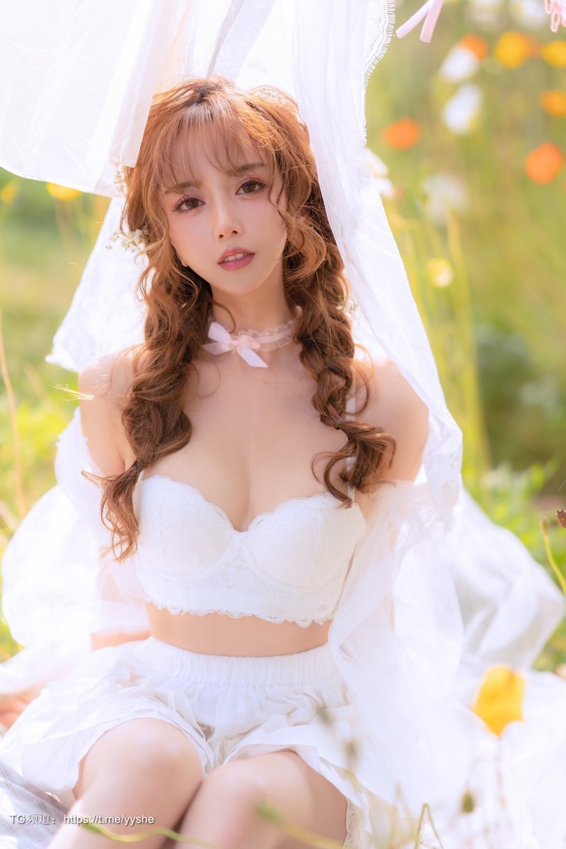 [Cos]过期米线线喵 NO - 晒衣服 [41P] 27