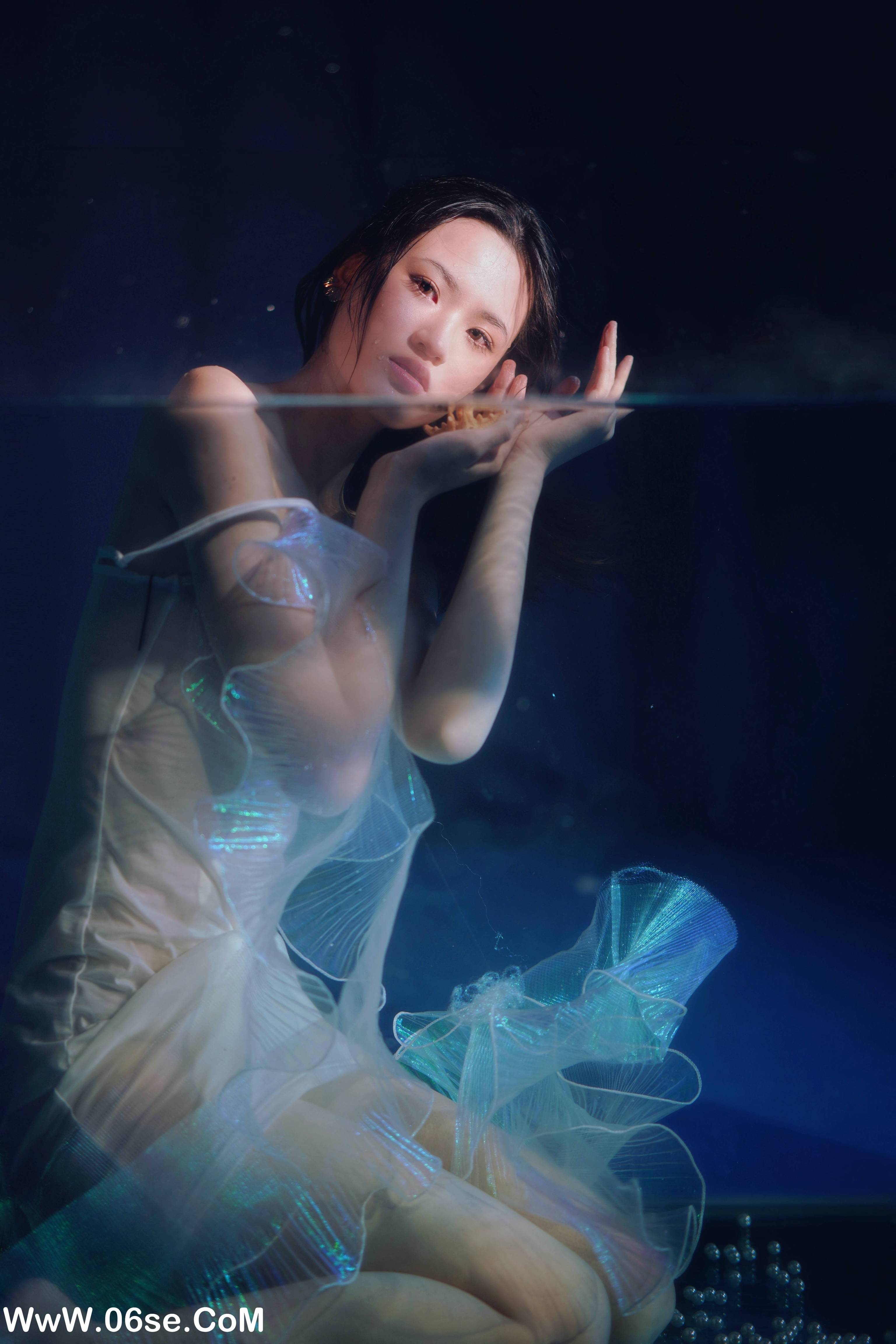 图片[14]-[YITUYU艺图语]2022.09.05 水底的告白 曼球[27+1P／246MB]-六色网