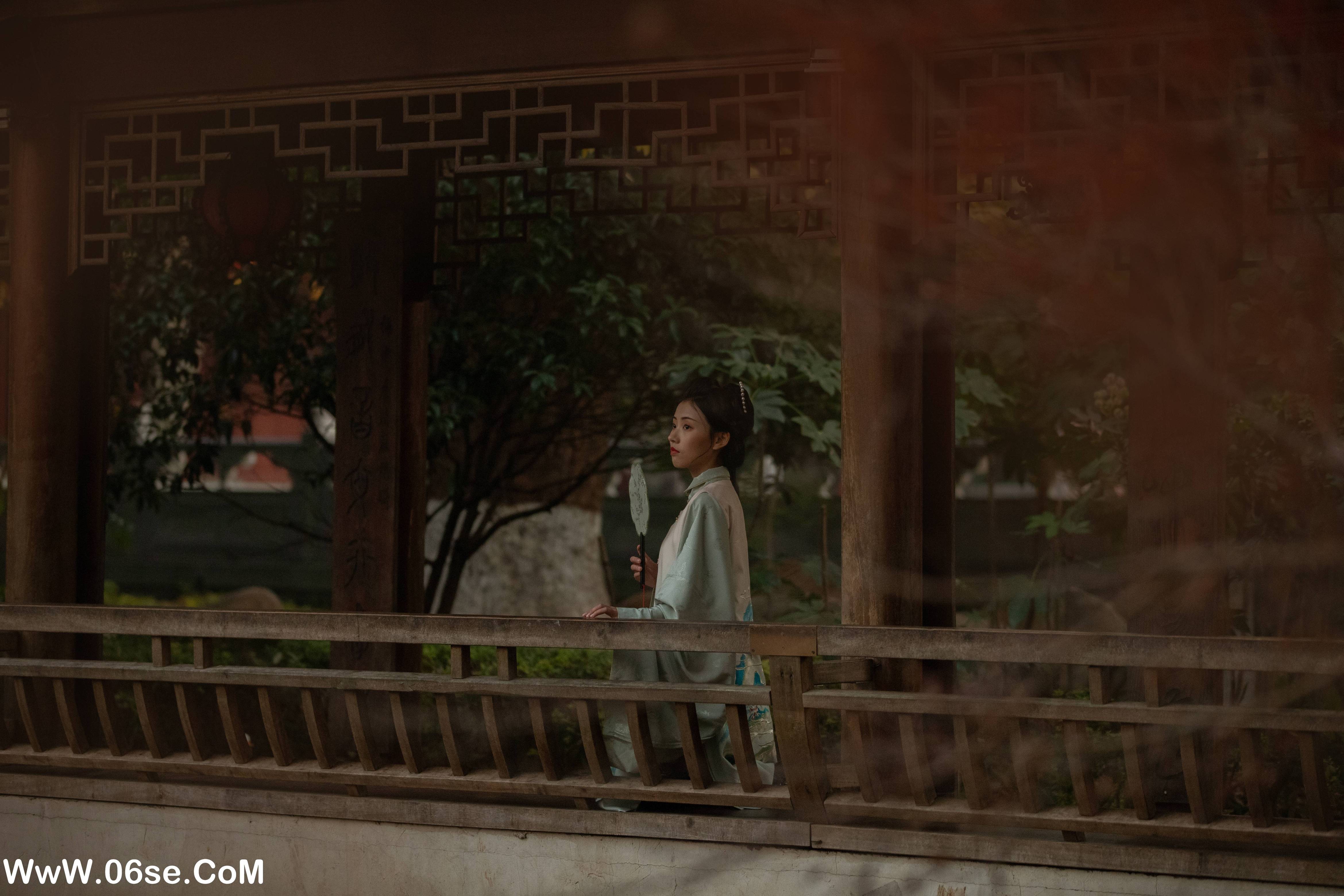 图片[19]-[YITUYU艺图语]2022.08.28 春雨杏花急急落 日落欣橙[26P／422MB]-六色网