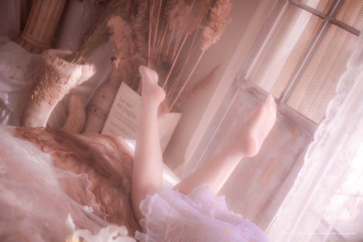 [Cos]皮皮奶-朦胧婚纱[66P] 25