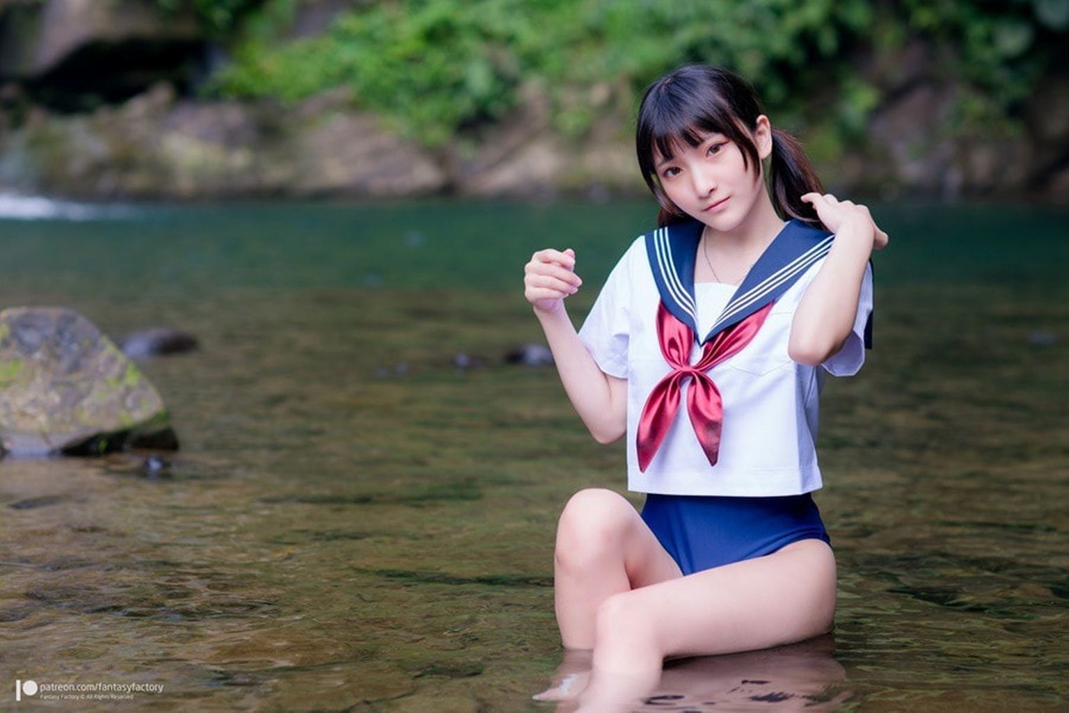 [小丁Patron] High School Girl with Pretty Pussy 皮衣濕身誘惑 (Fantasy Factory) 33