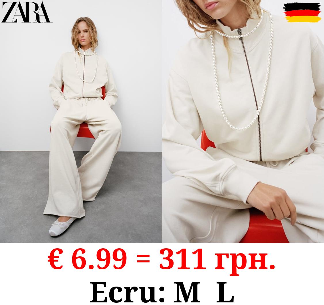 RIBBED SWEATSHIRT WITH ZIP