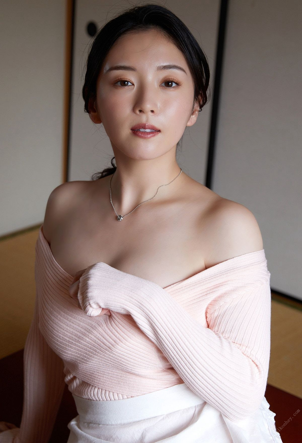 Miyako Sono 園都, 解禁グラビア写真集 あなただけの私 26