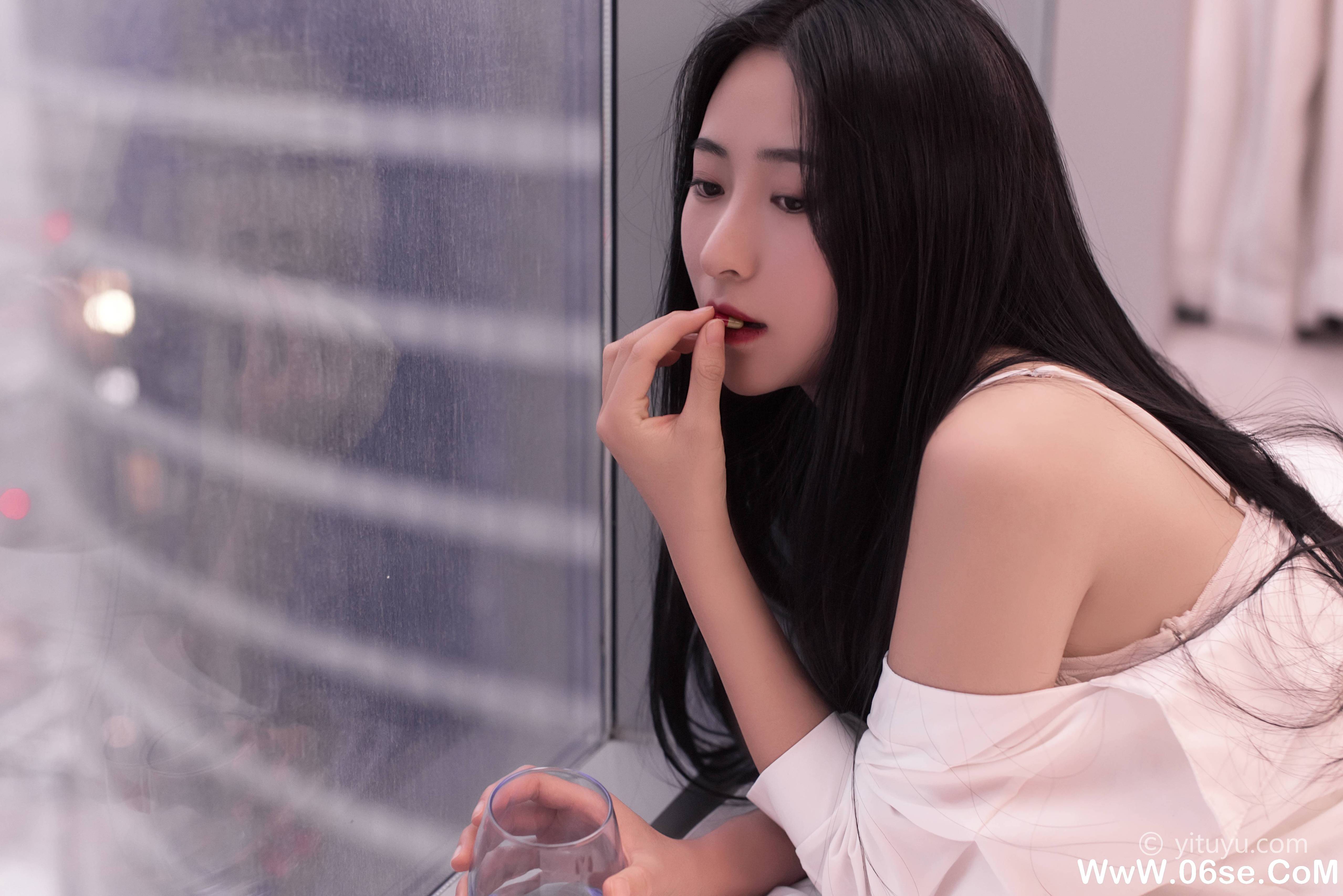 图片[34]-[YITUYU艺图语]2021.08.16 分手前 颖儿[38+1P／479MB]-六色网