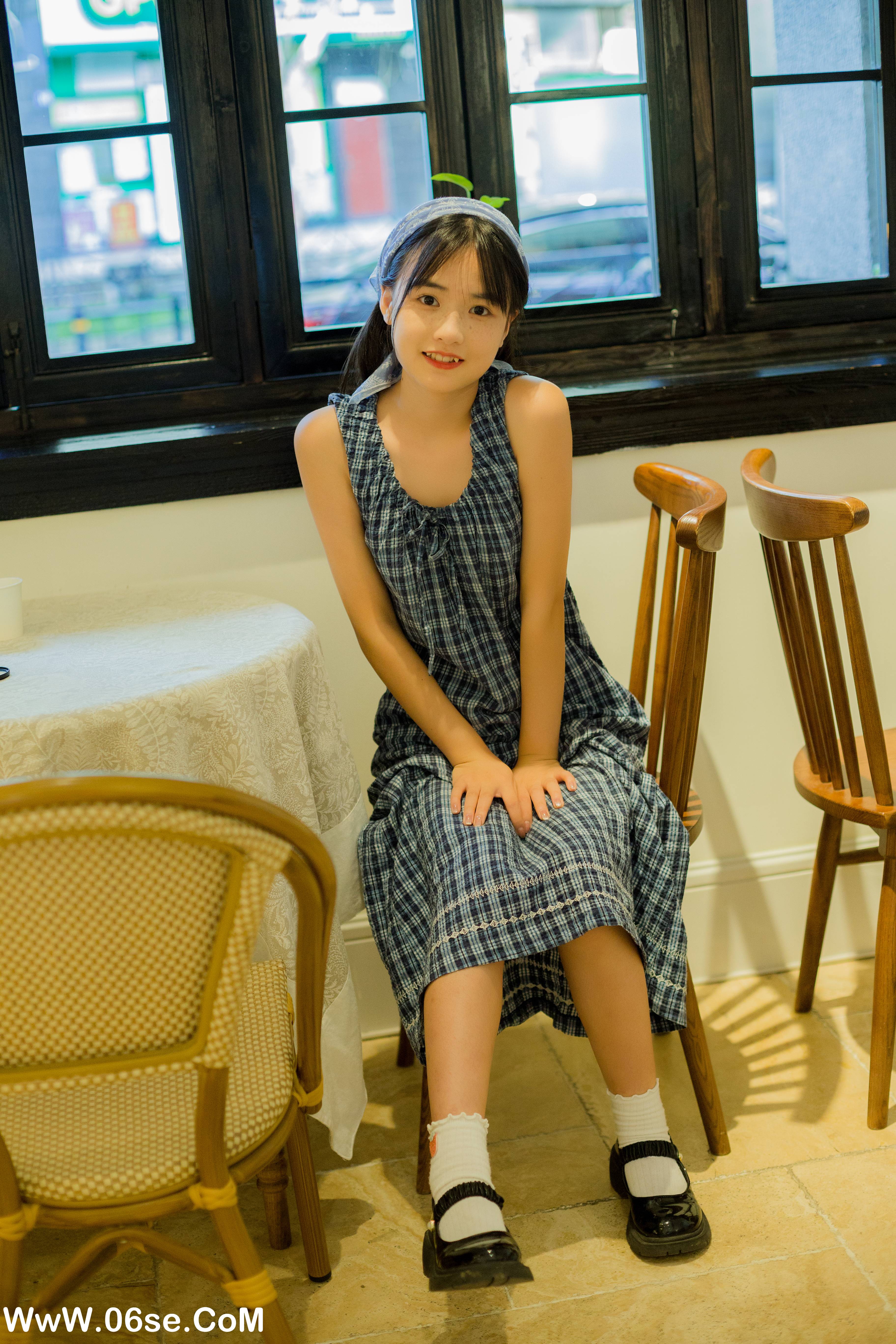 图片[28]-[YITUYU艺图语]2022.10.17 面包店打工日 小怡妹妹cute[33+1P／433MB]-六色网
