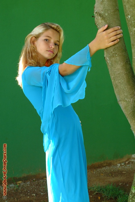 [Image: 9dcf461625bb92eaad6c1.jpg]