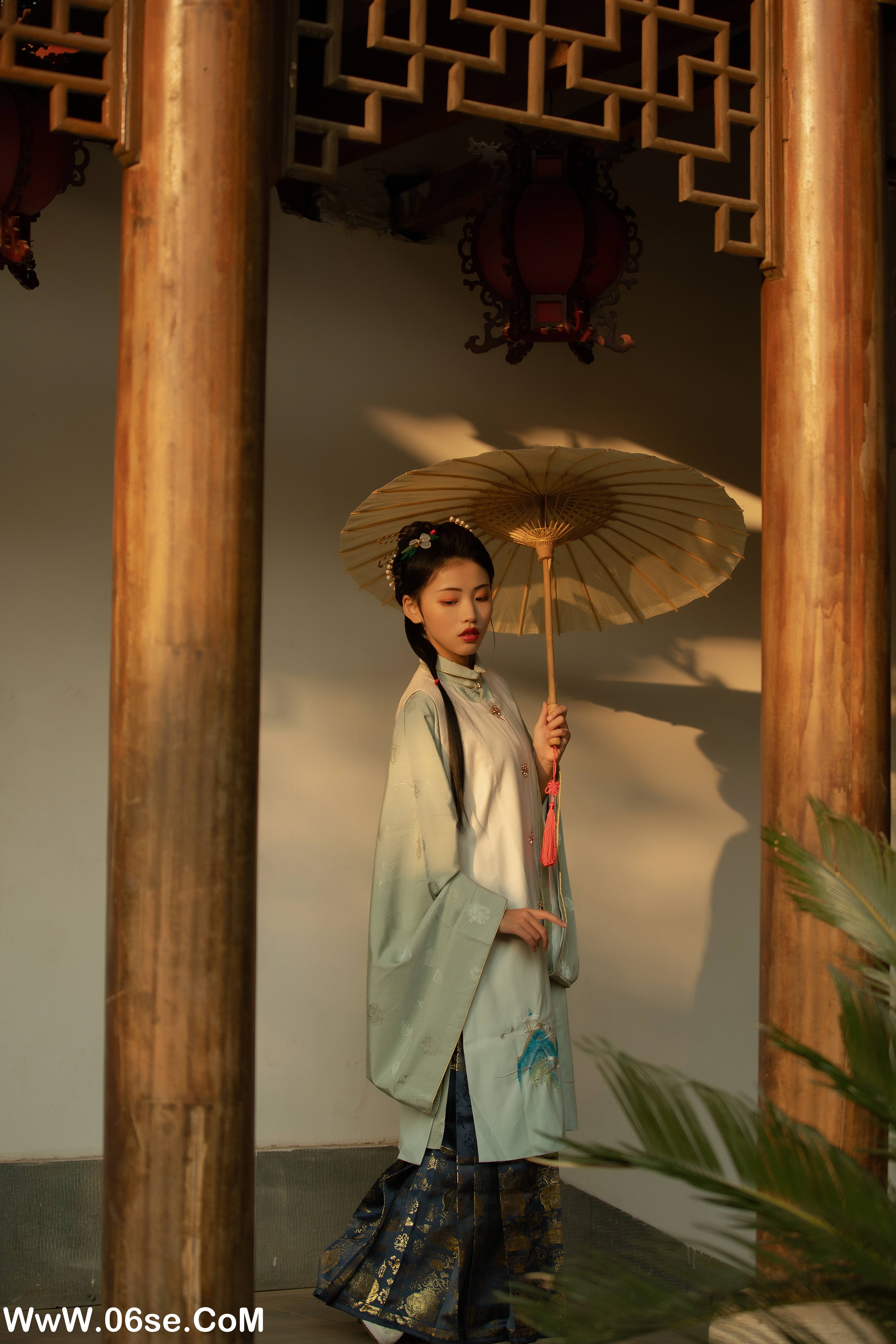 图片[25]-[YITUYU艺图语]2022.08.28 春雨杏花急急落 日落欣橙[26P／422MB]-六色网