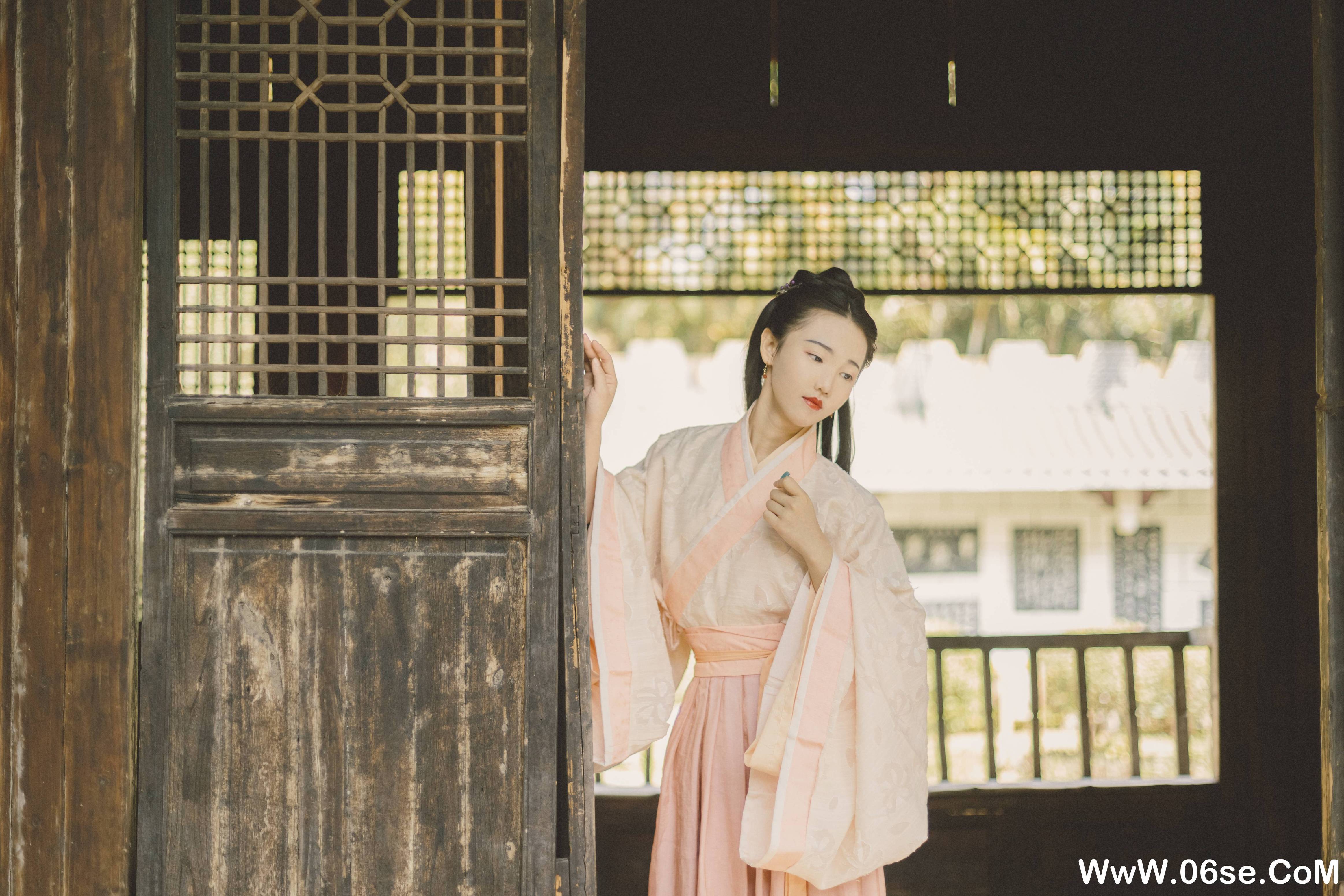 图片[15]-[YITUYU艺图语]2021.12.30 不知心恨谁 啊琰[34+1P／331MB]-六色网