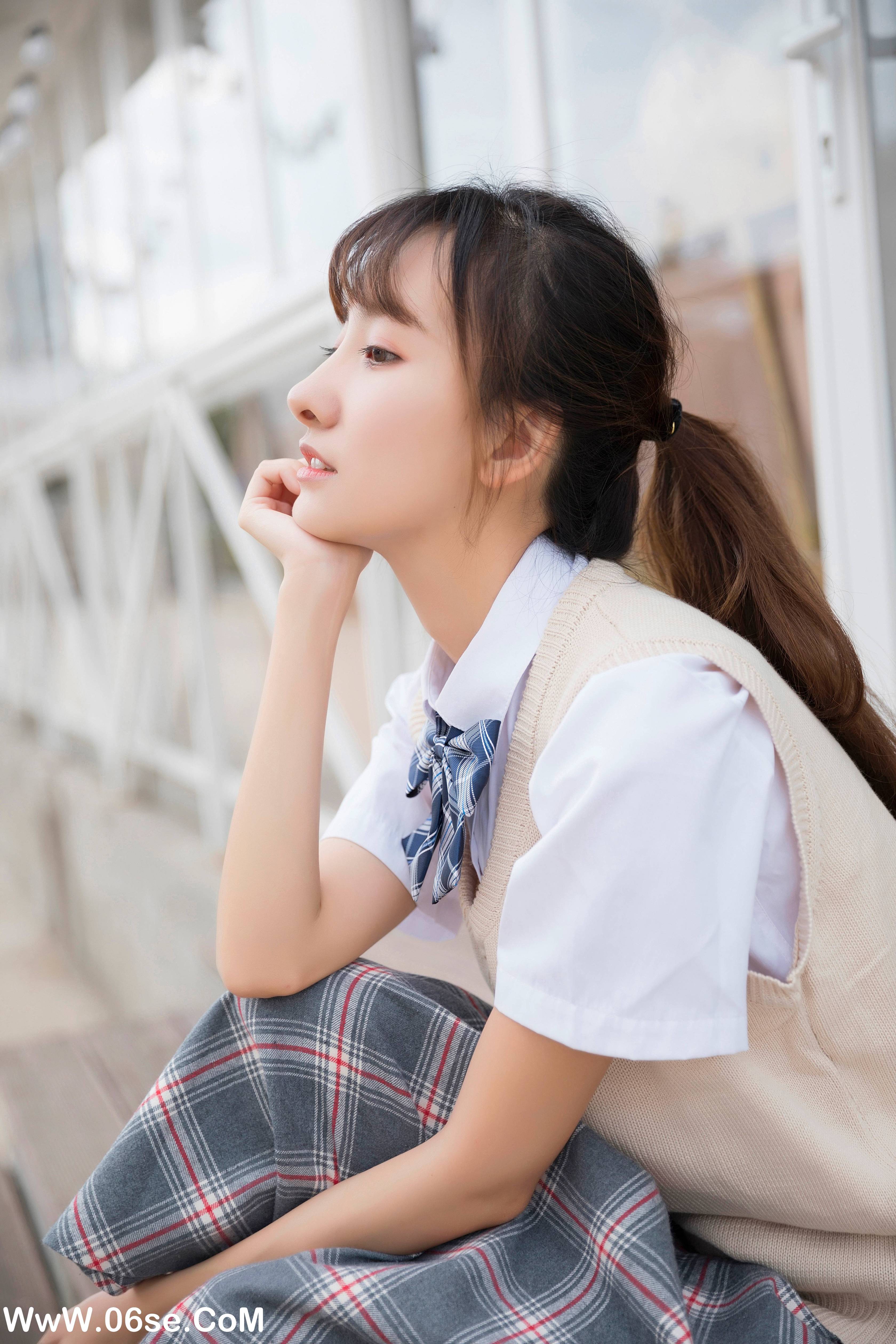 图片[31]-[YITUYU艺图语]2022.06.17 属于JK的夏天 Ria李礼礼[31P-492.92MB]-六色网
