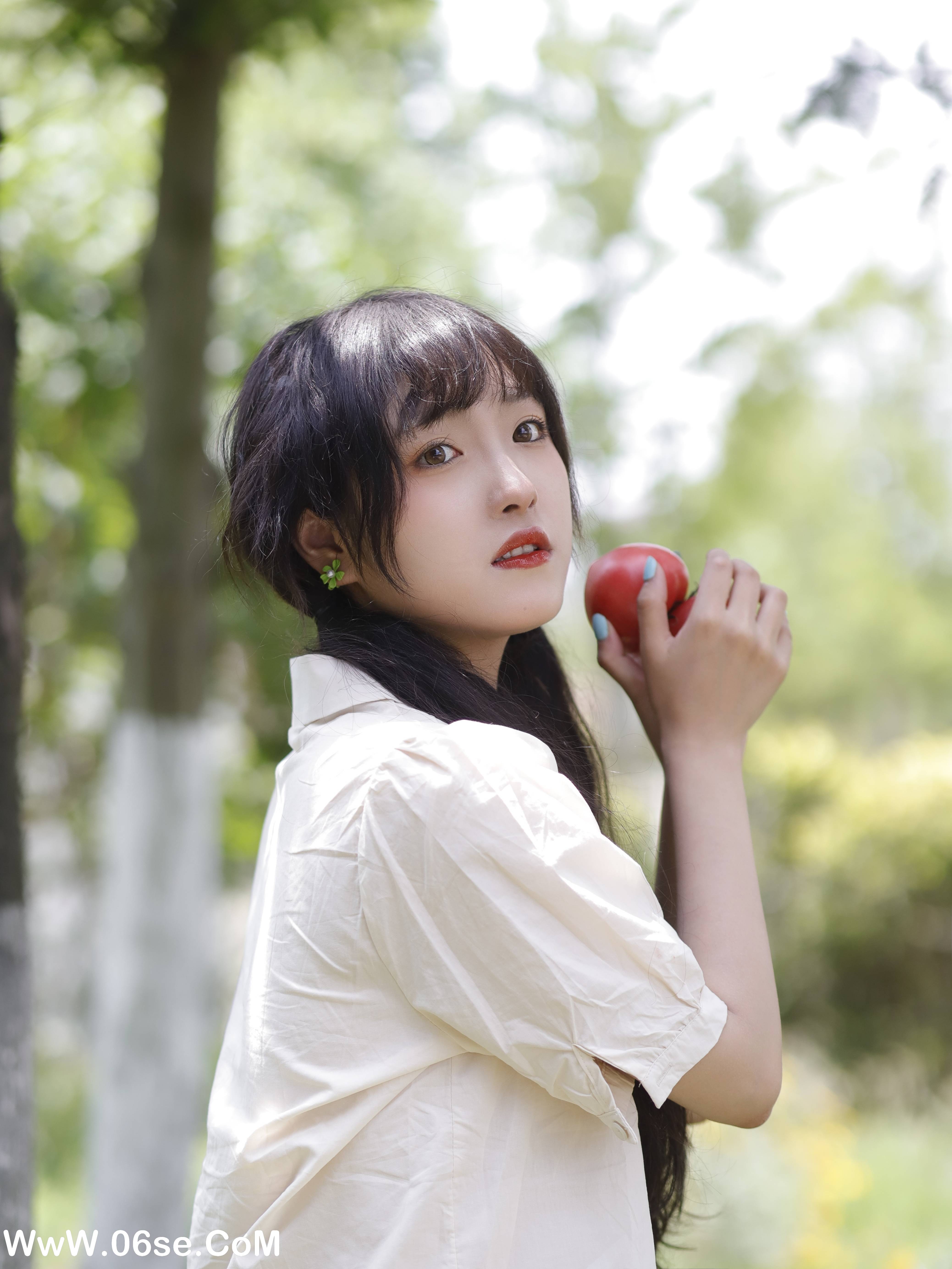 图片[11]-[YITUYU艺图语]2022.11.11 微风里的欢喜 -炸鸡冰可乐-[28+1P／258MB]-六色网