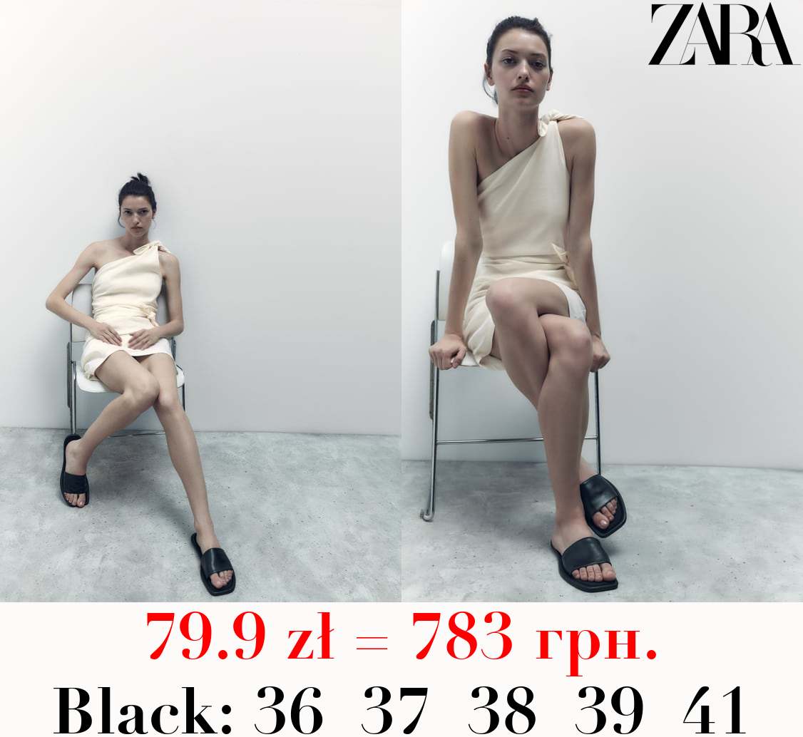 MINIMALIST FLAT LEATHER SLIDER SANDALS