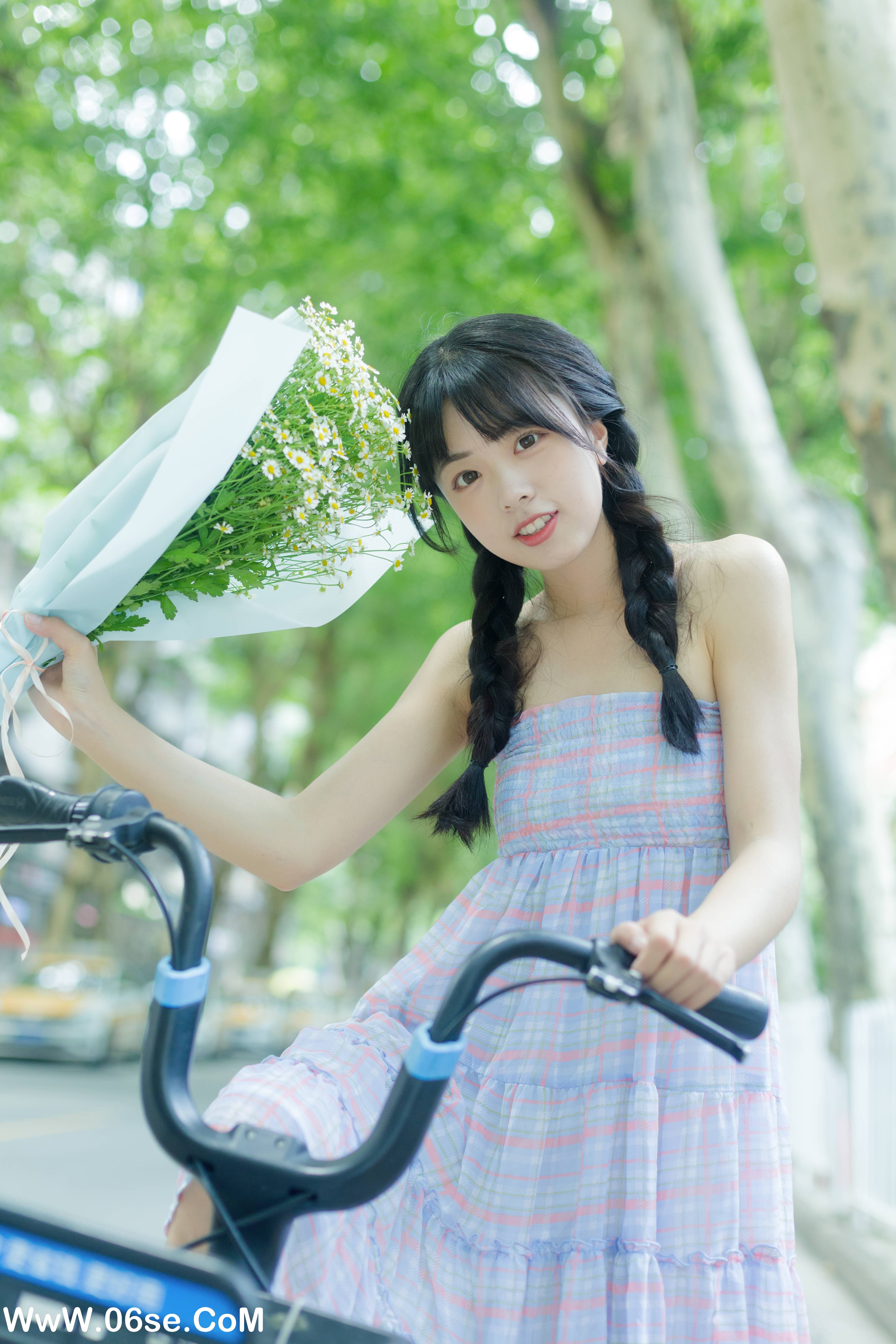 图片[8]-[YITUYU艺图语]2022.08.12 夏天是洋甘菊的气味 可爱泡泡呀[32+1P／265MB]-六色网