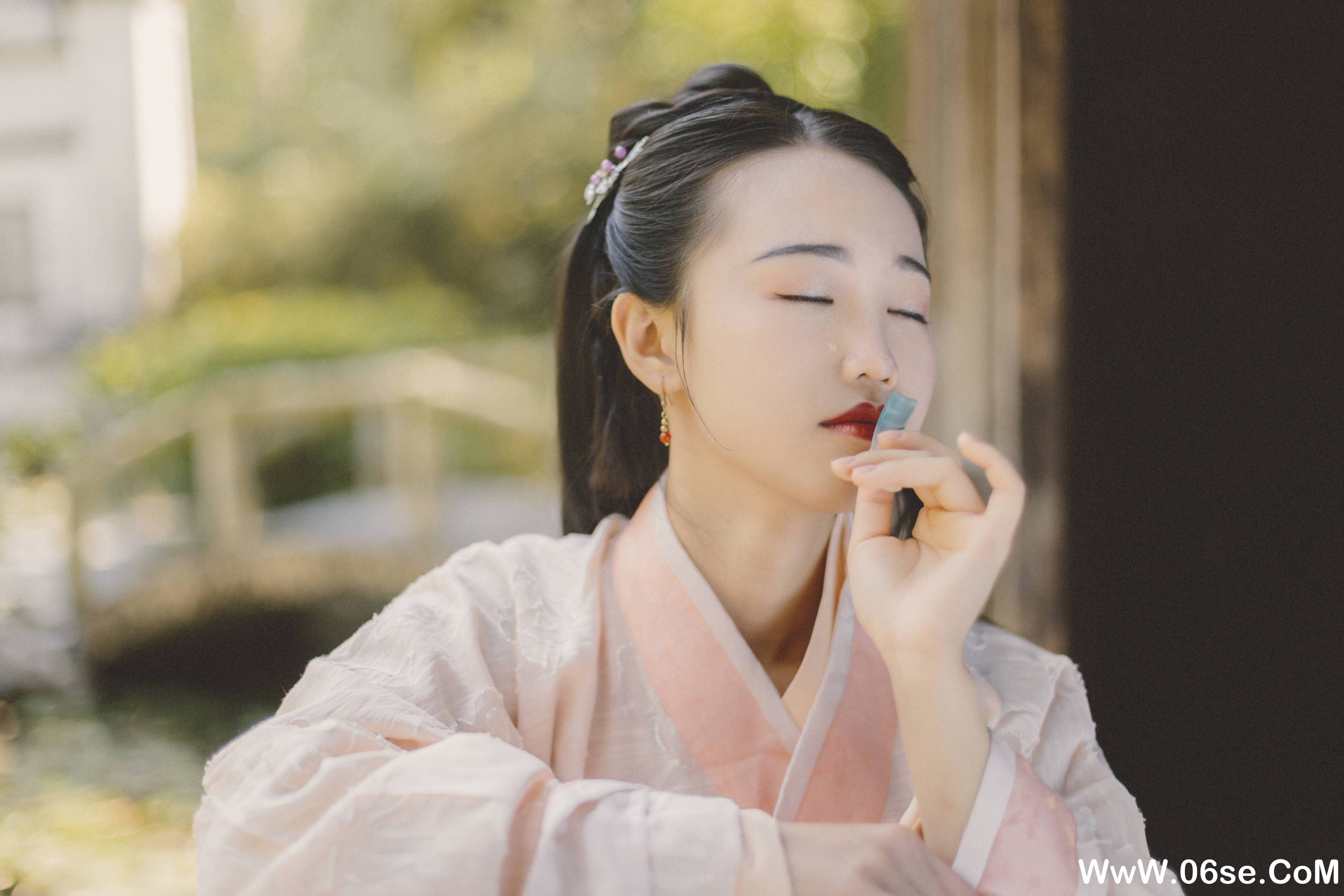 图片[6]-[YITUYU艺图语]2021.12.30 不知心恨谁 啊琰[34+1P／331MB]-六色网