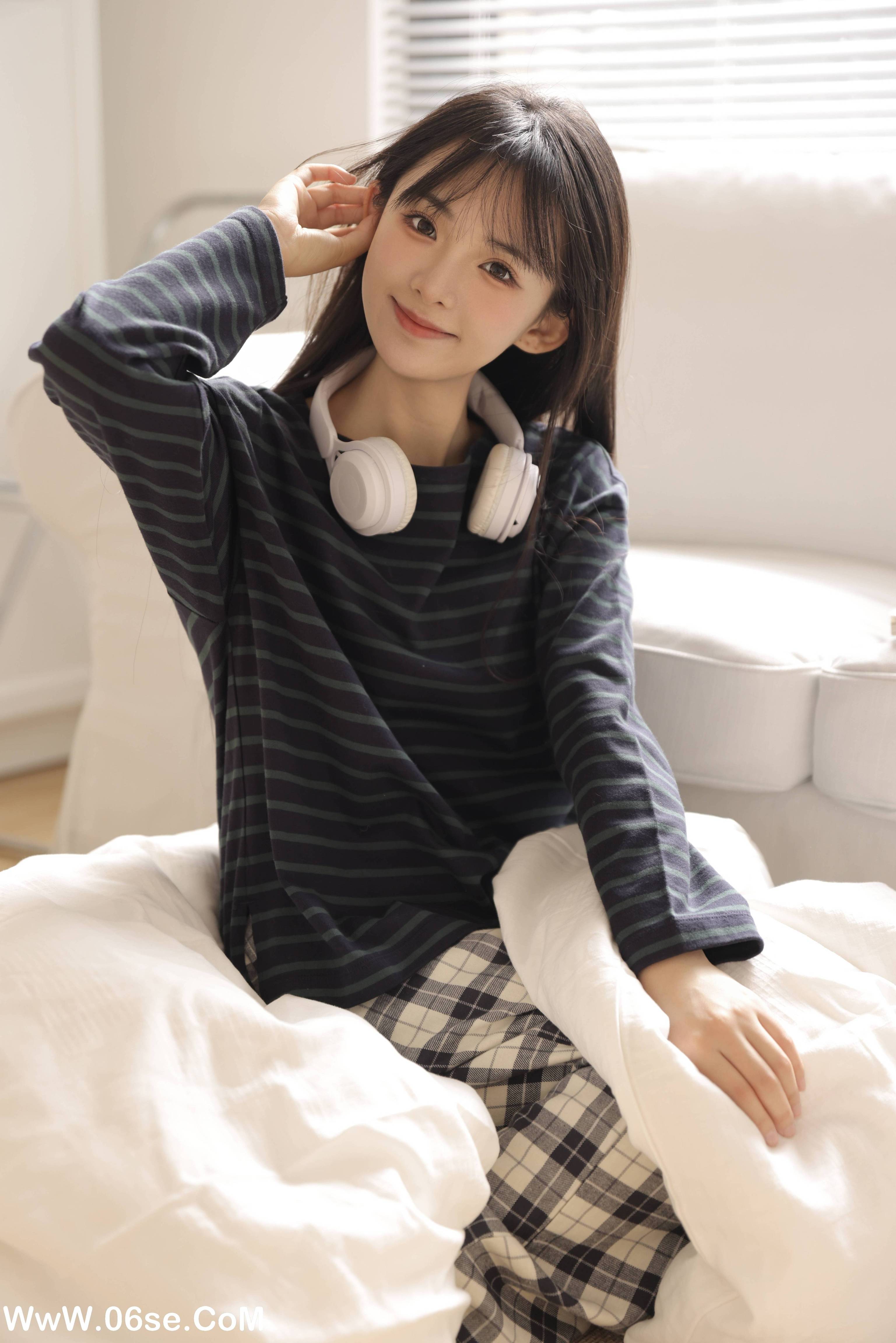 图片[6]-[YITUYU艺图语]2022.12.19 白色 莉莉崽w[30+1P／336MB]-六色网