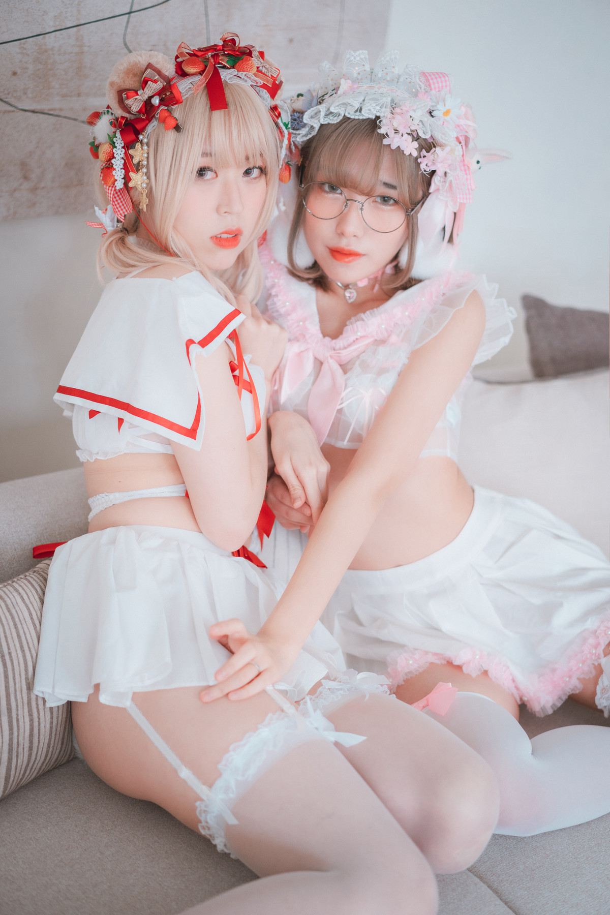 Mozzi 모찌, Sonson 손손, [DJAWA] Spring Comes Twice Set.01 18