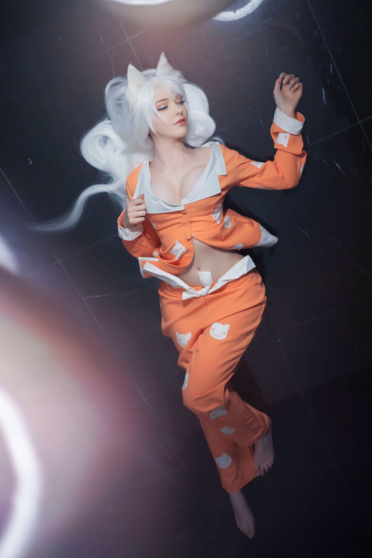 Cosplay Sayathefox 白毛狐狸 浴室诱惑 6