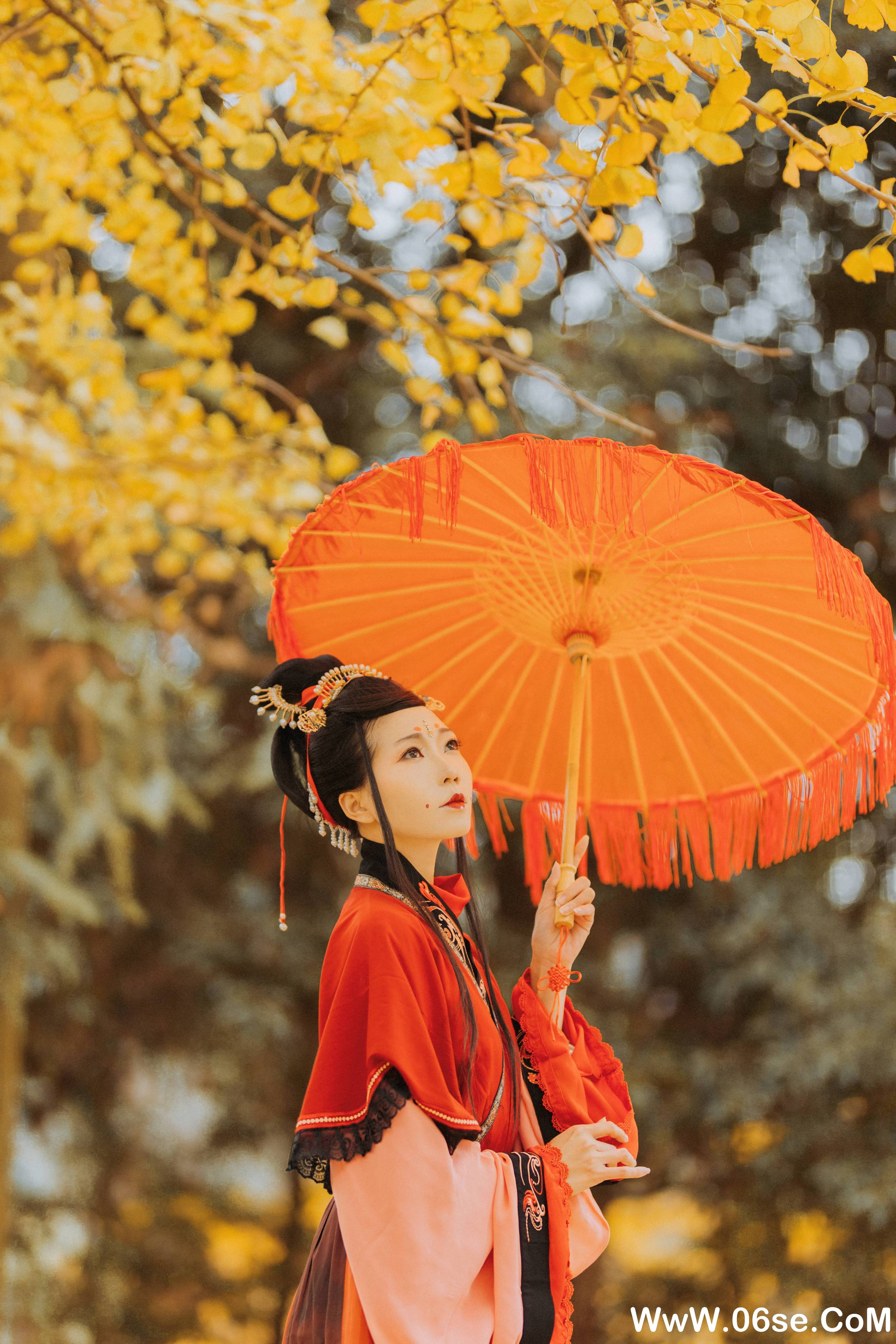 图片[28]-[YITUYU艺图语]2021.09.03 满地秋 谭子[27+1P／309MB]-六色网