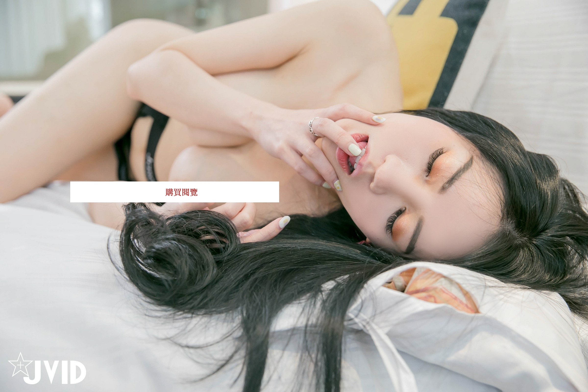 [JVID] 迷人巨乳賽車女郎 尺度大開挑逗你上床！媛媛 6