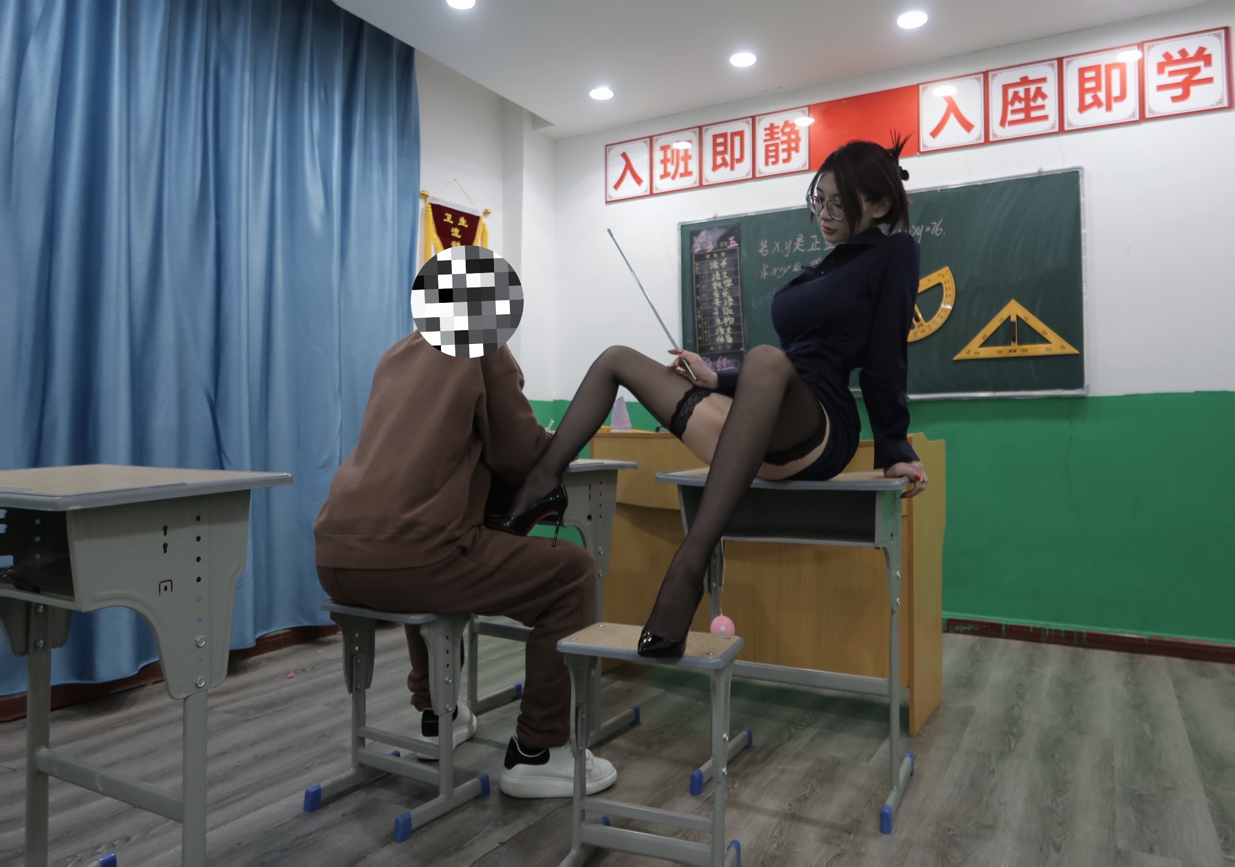 跳蛋女教师授课 黑丝OL诱惑极品蜜尻 翘臀开腿指导迷情氛围 跳蛋还塞在小穴里 6