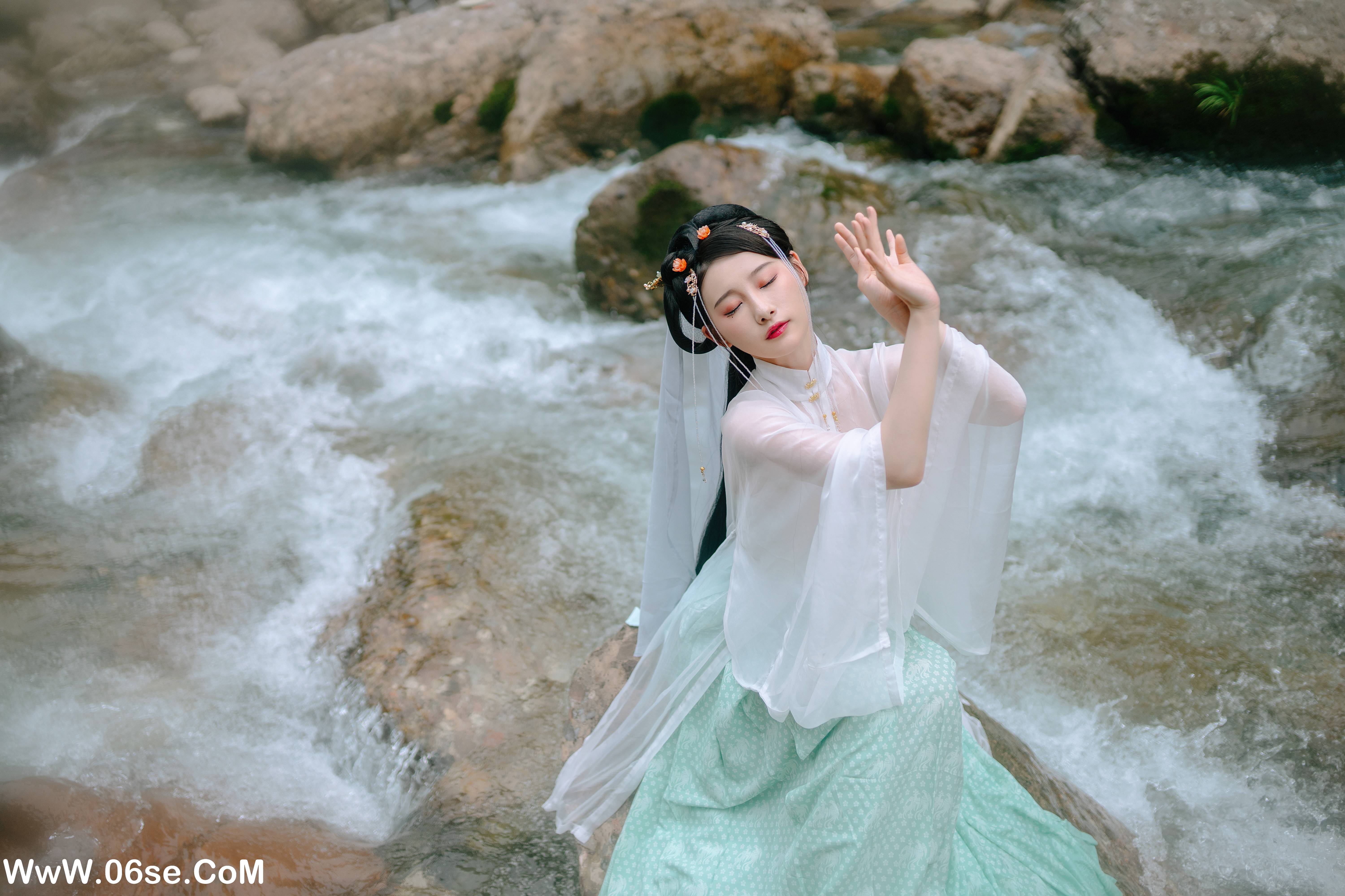 图片[20]-[YITUYU艺图语]2022.05.22 清歌 -芝月-[23P-313.99 MB]-六色网