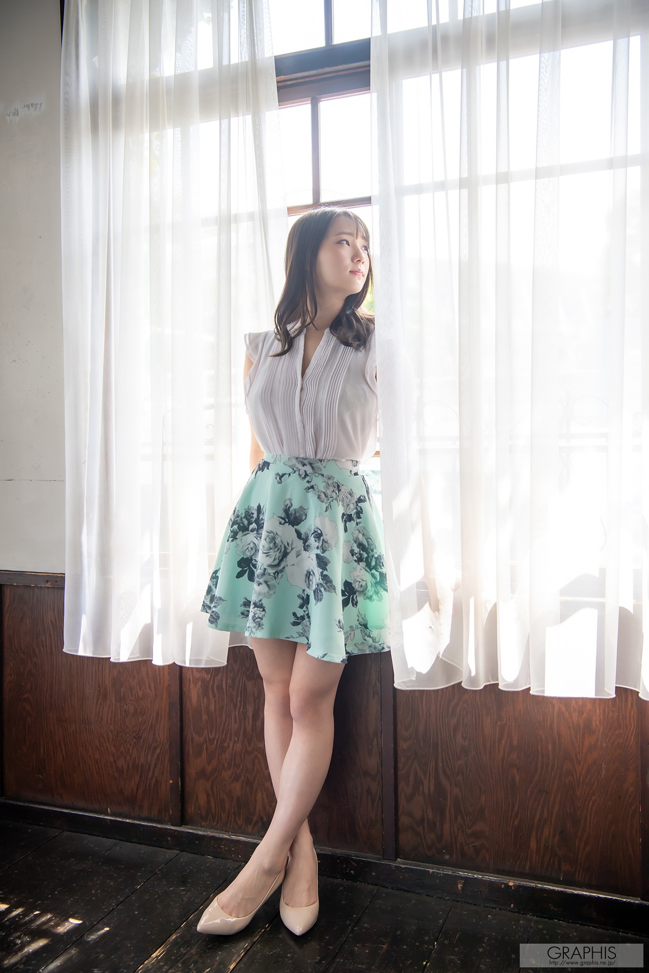 [Graphis] First Gravure - Uta Hayano はやのうた 141P 18