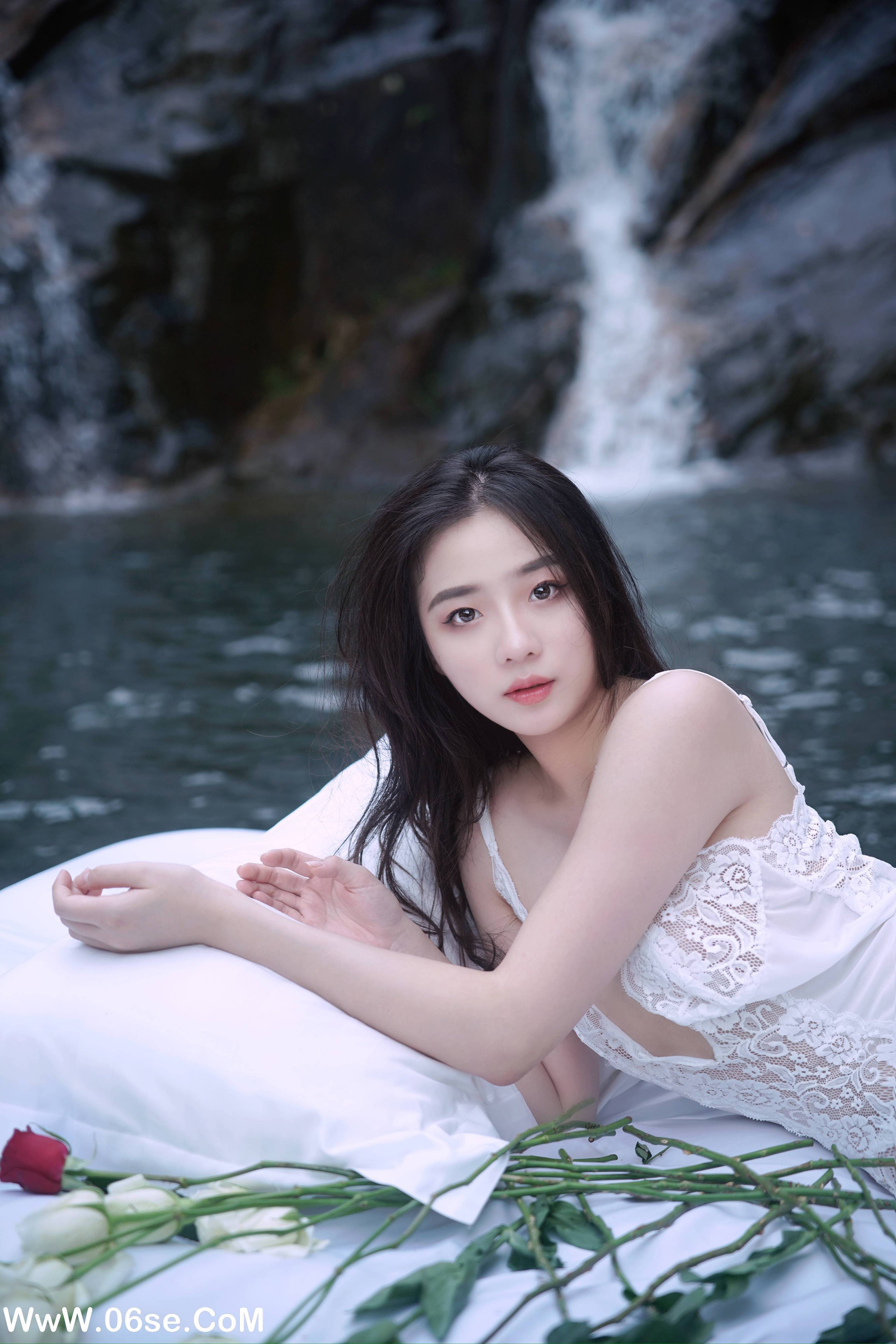 图片[8]-[YITUYU艺图语]2022.12.22 落入凡间的天使 桃桃[33+1P／350MB]-六色网